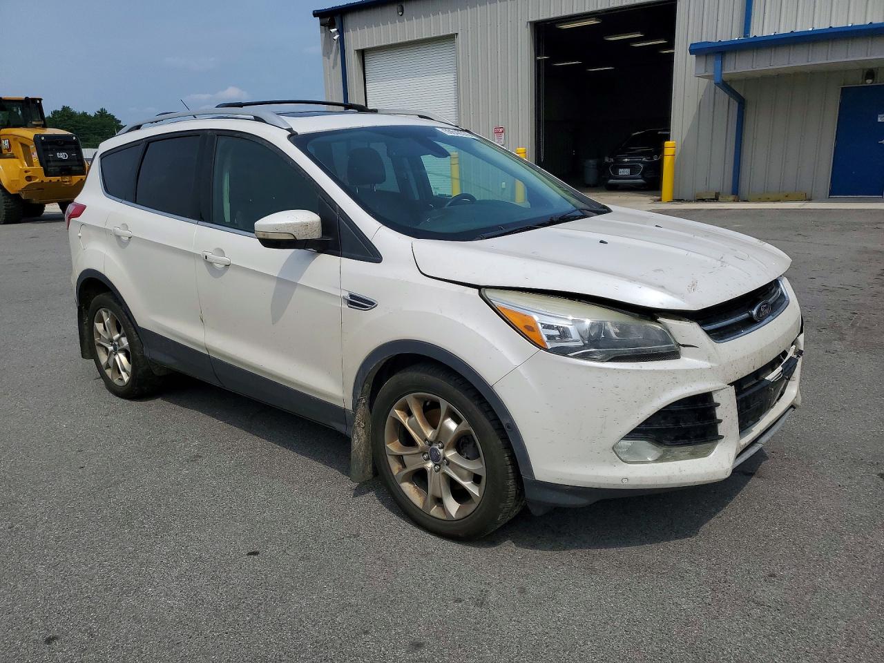 2014 Ford Escape Titanium White vin: 1FMCU9J90EUB75427