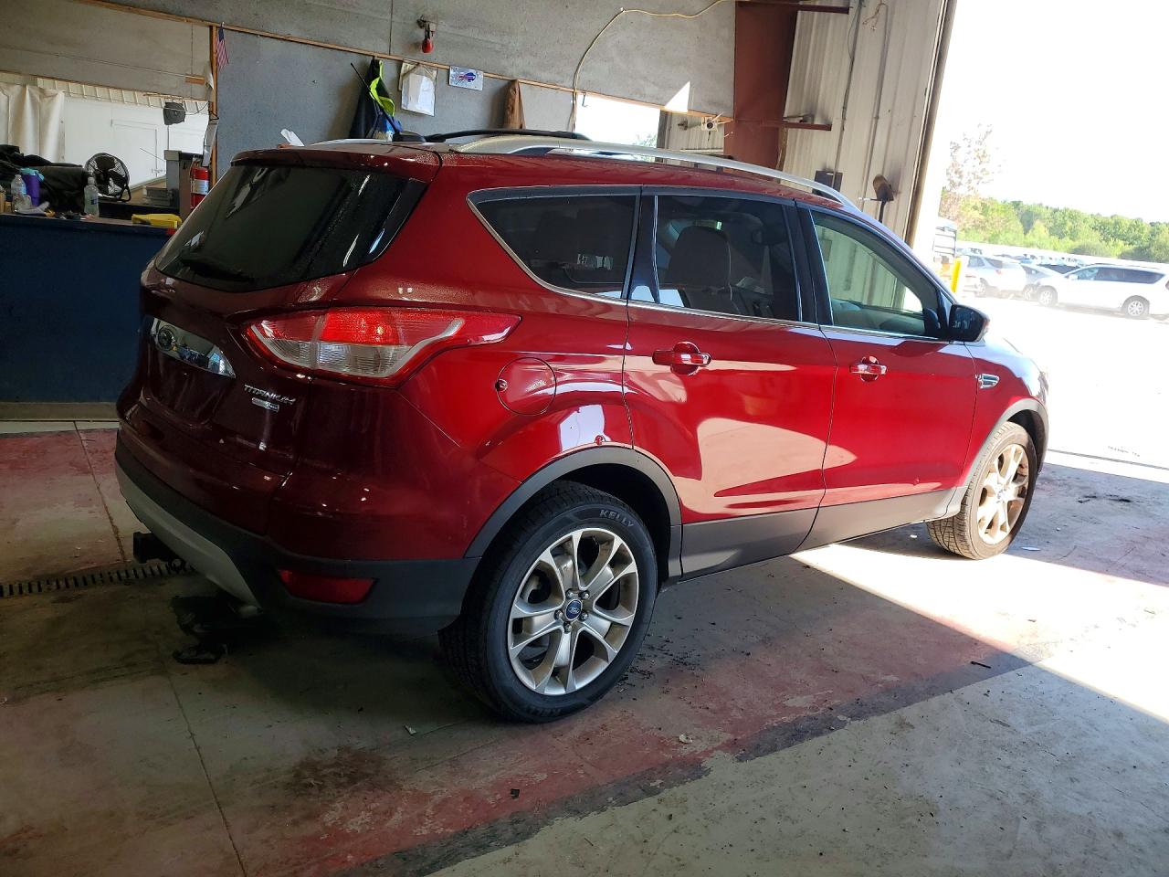 2014 Ford Escape Titanium Maroon vin: 1FMCU9J90EUC18681