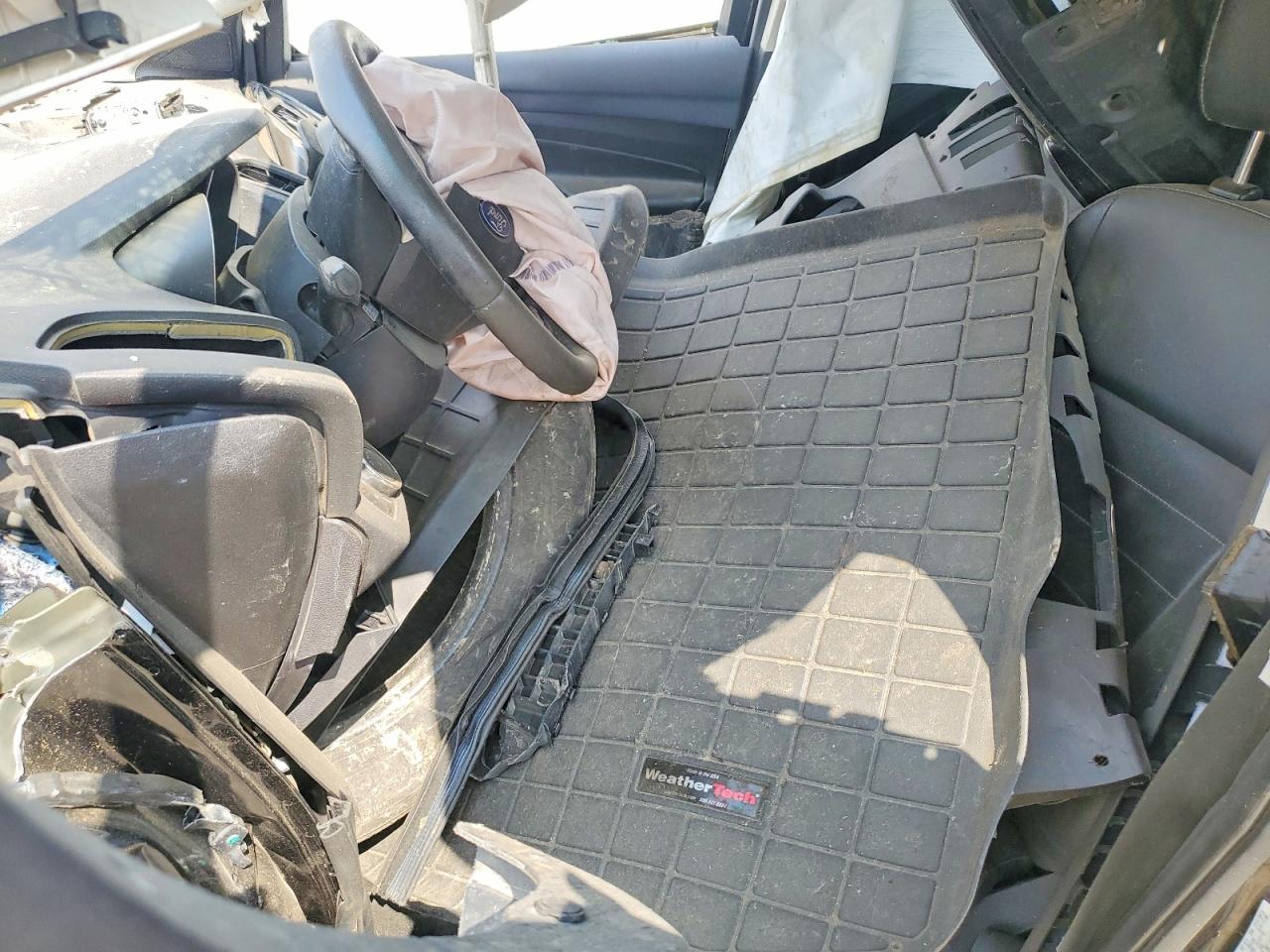 2014 Ford Escape Titanium Black vin: 1FMCU9J90EUE50455