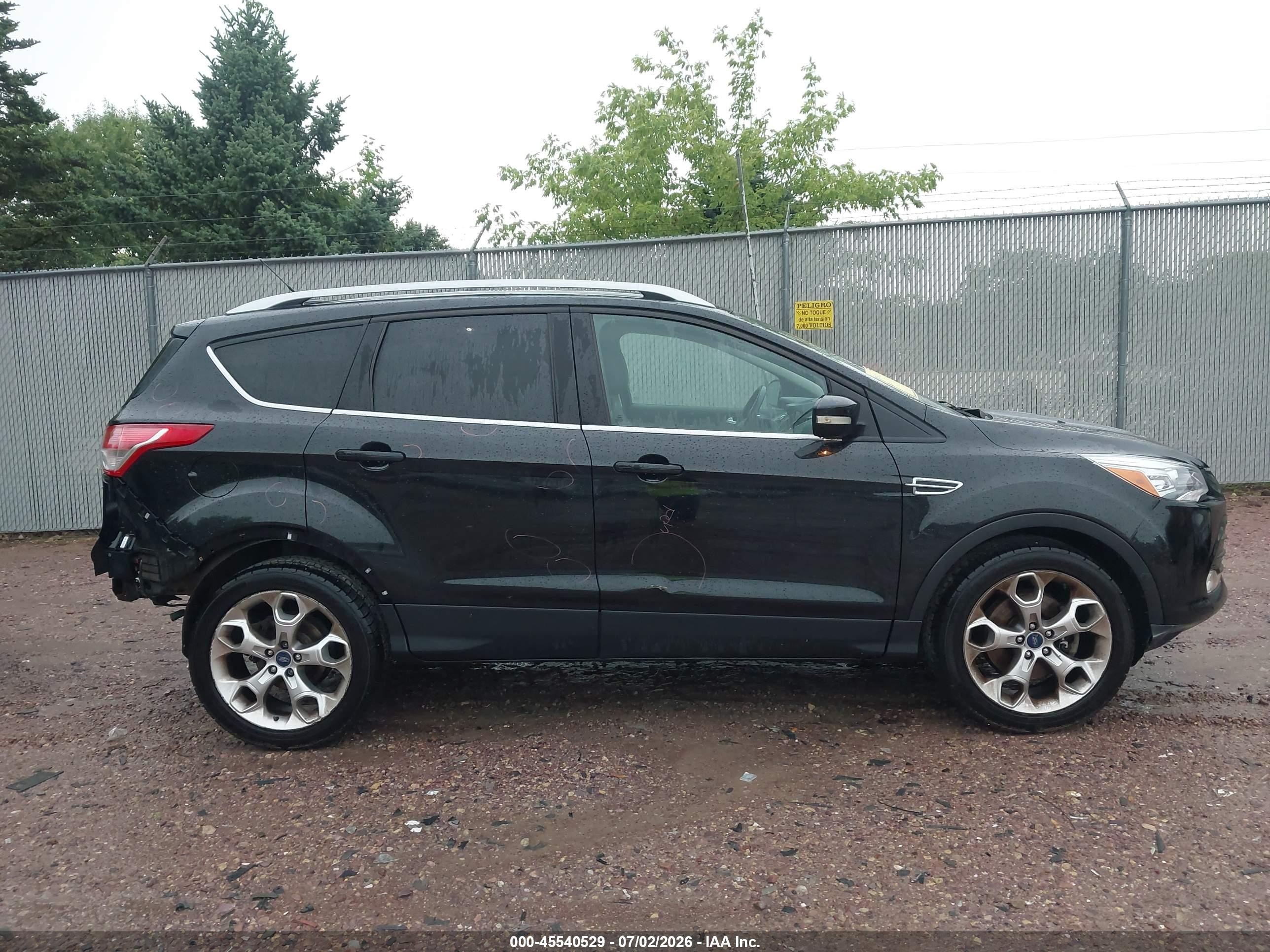 2015 Ford Escape Titanium Black vin: 1FMCU9J90FUA08633