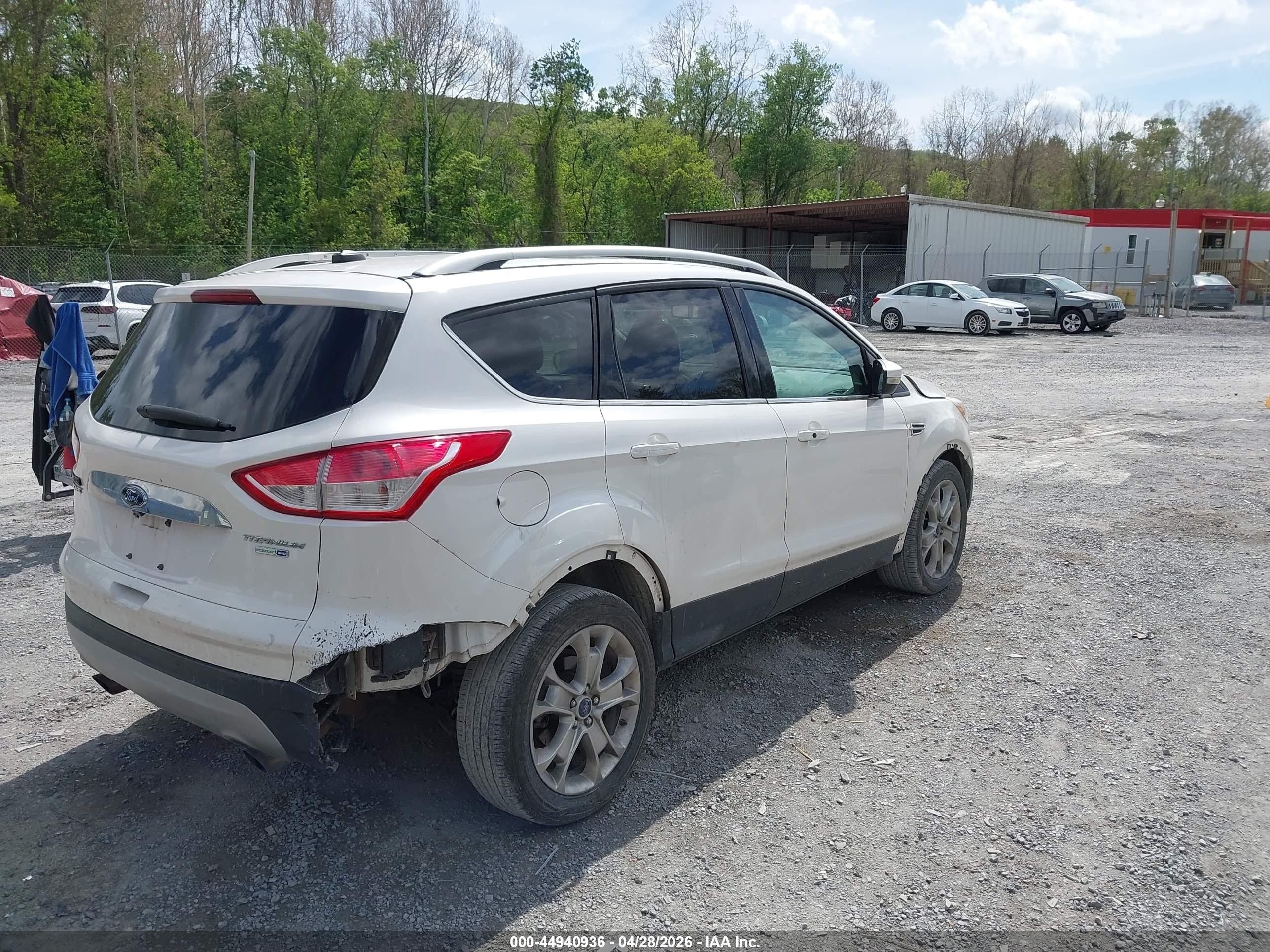 2015 Ford Escape Titanium White vin: 1FMCU9J90FUB12040