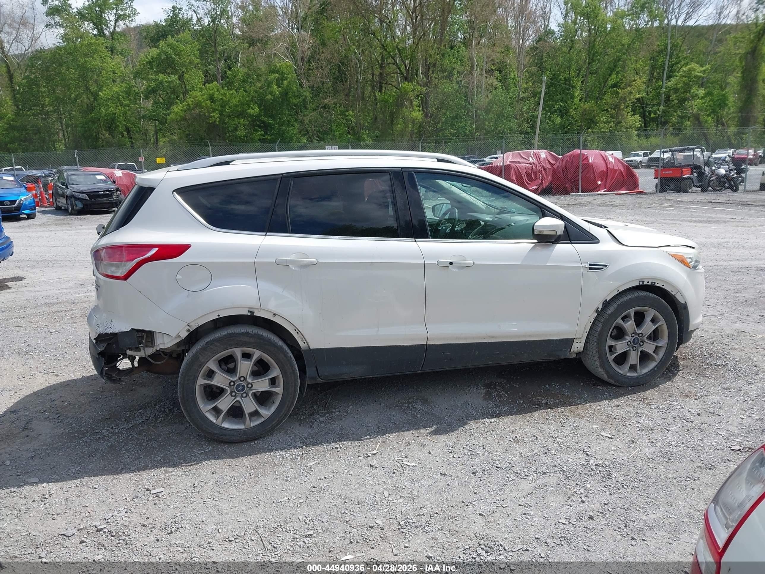 2015 Ford Escape Titanium White vin: 1FMCU9J90FUB12040