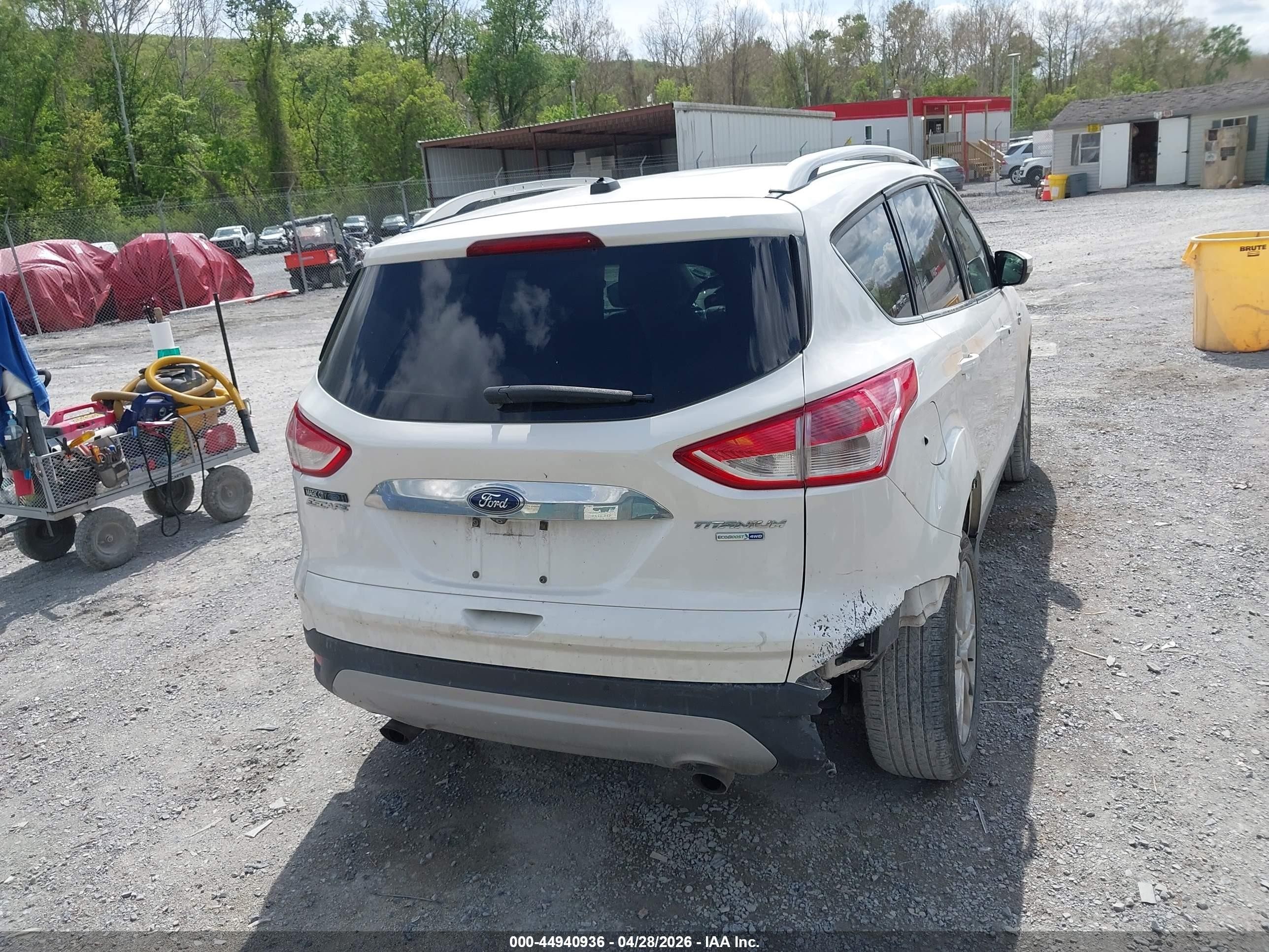 2015 Ford Escape Titanium White vin: 1FMCU9J90FUB12040