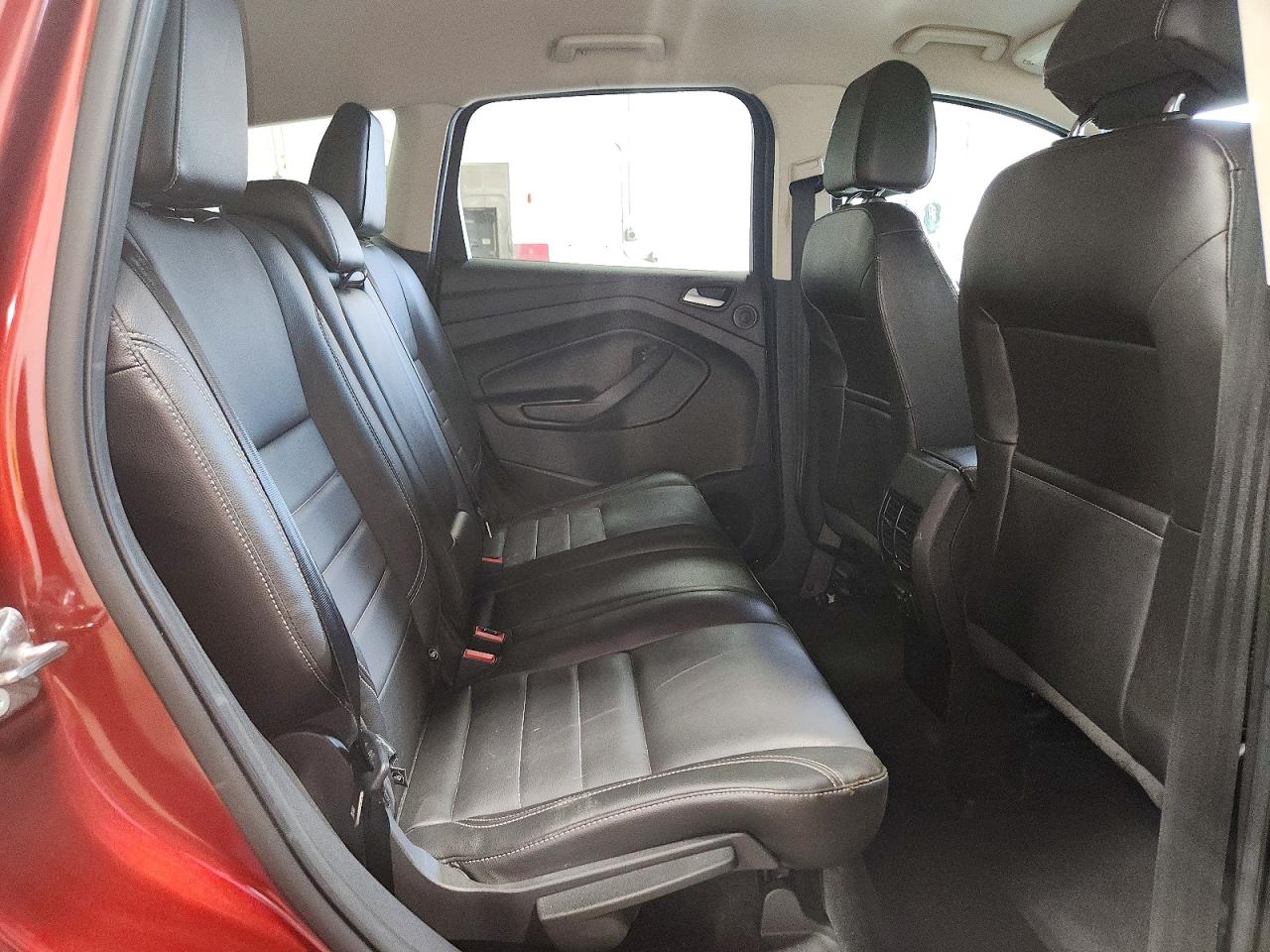 2015 Ford Escape Titanium Maroon vin: 1FMCU9J90FUB62422