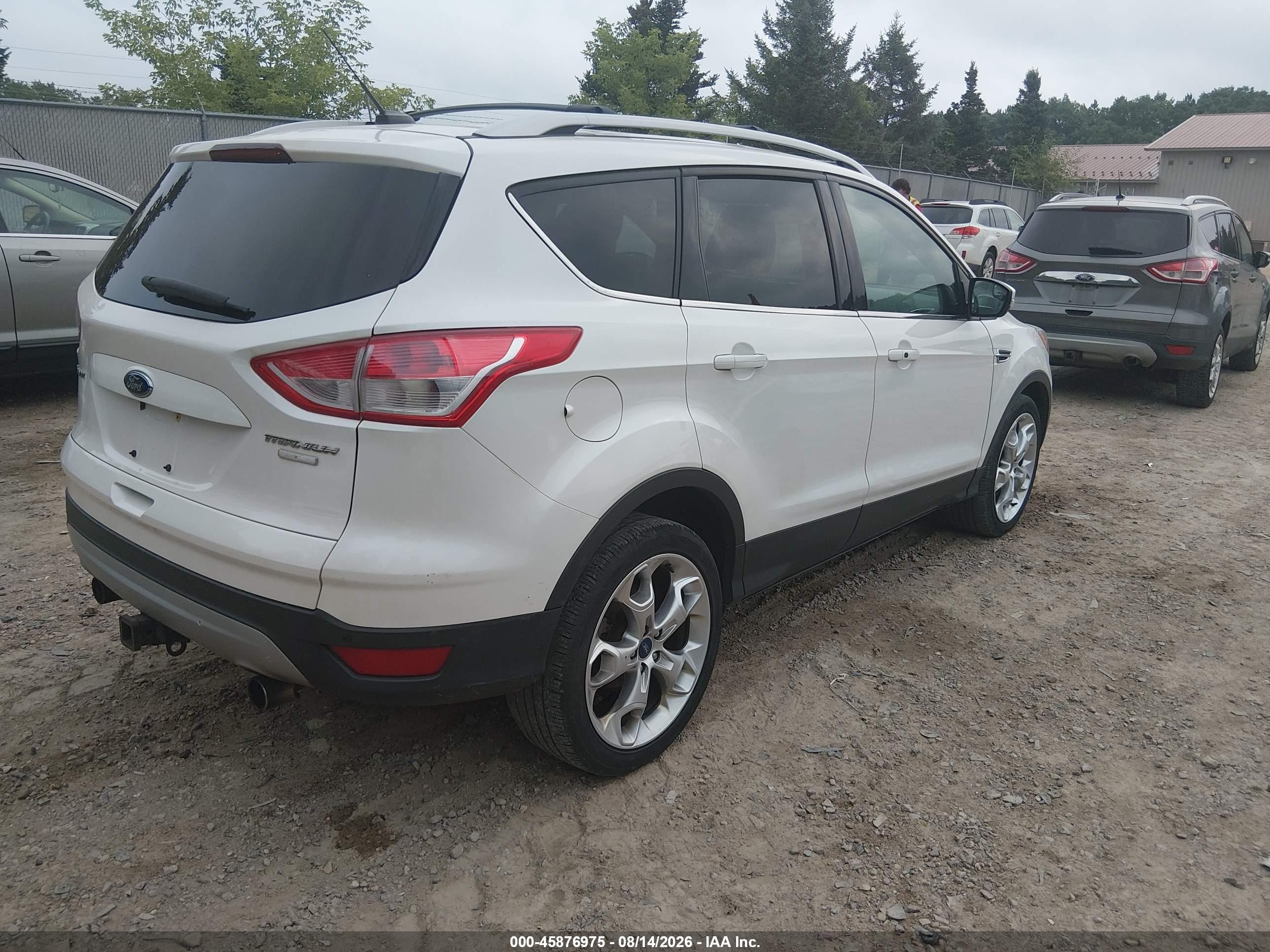 2013 Ford Escape Titanium White vin: 1FMCU9J91DUA52086