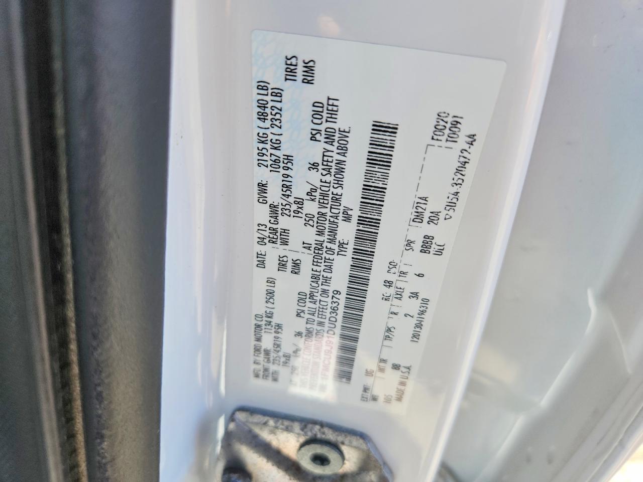 2013 Ford Escape Titanium White vin: 1FMCU9J91DUD36379