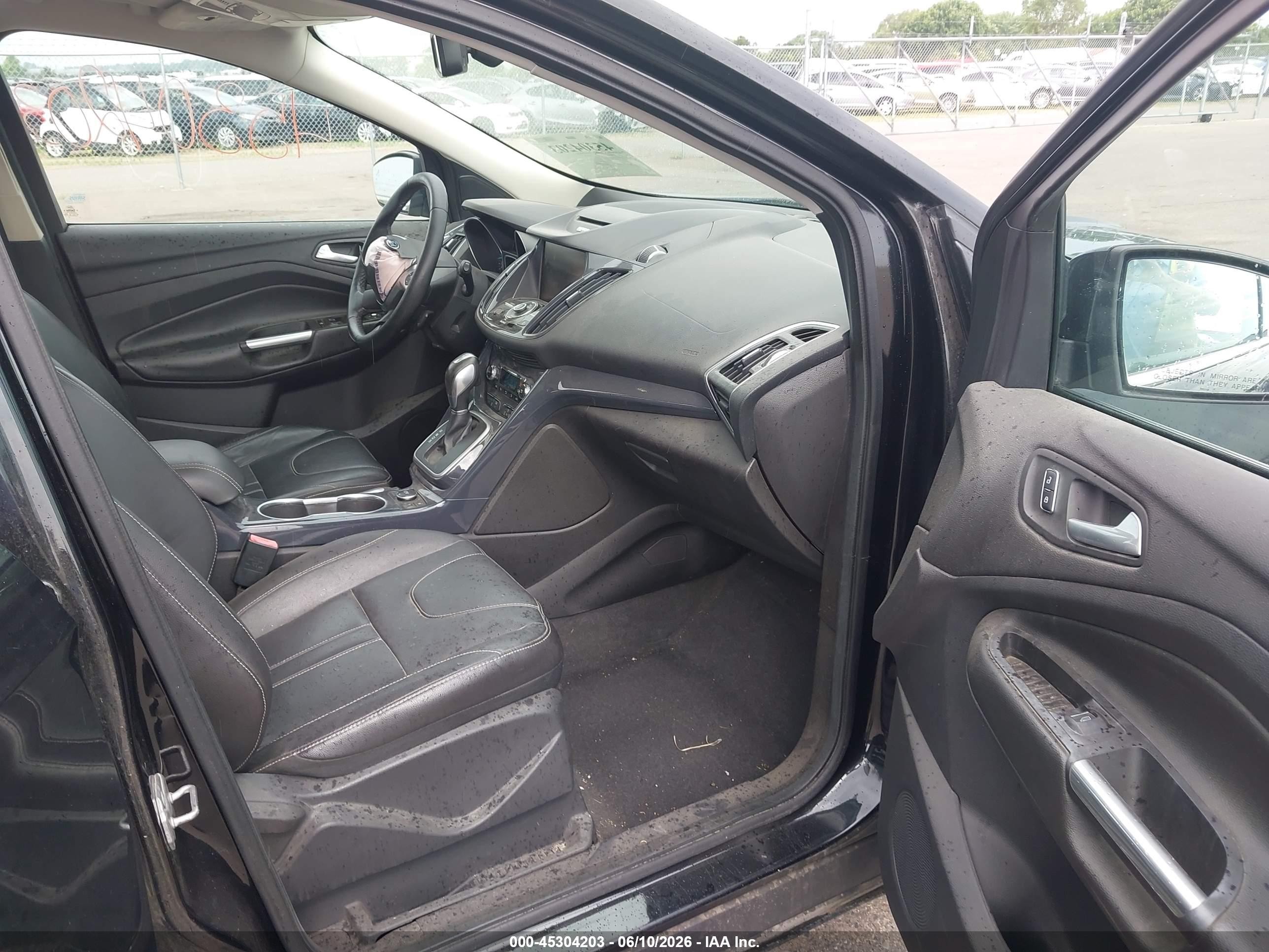 2013 Ford Escape Titanium Black vin: 1FMCU9J91DUD54512