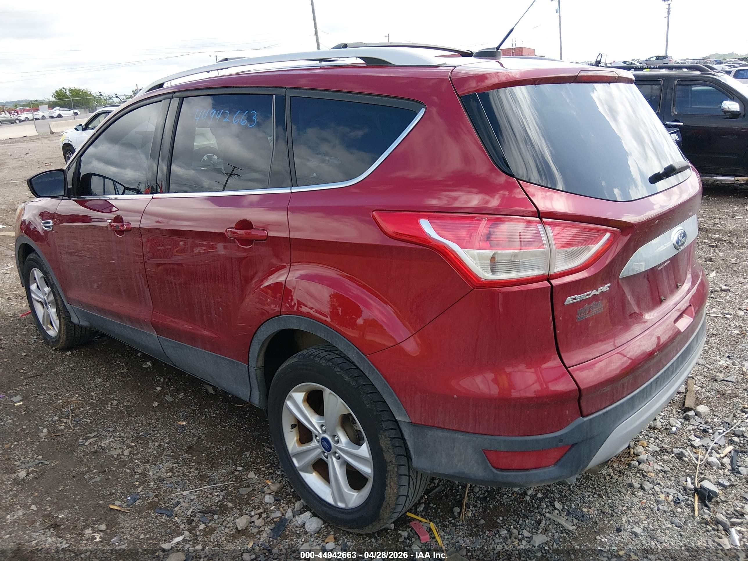 2014 Ford Escape Titanium Burgundy vin: 1FMCU9J91EUA22037