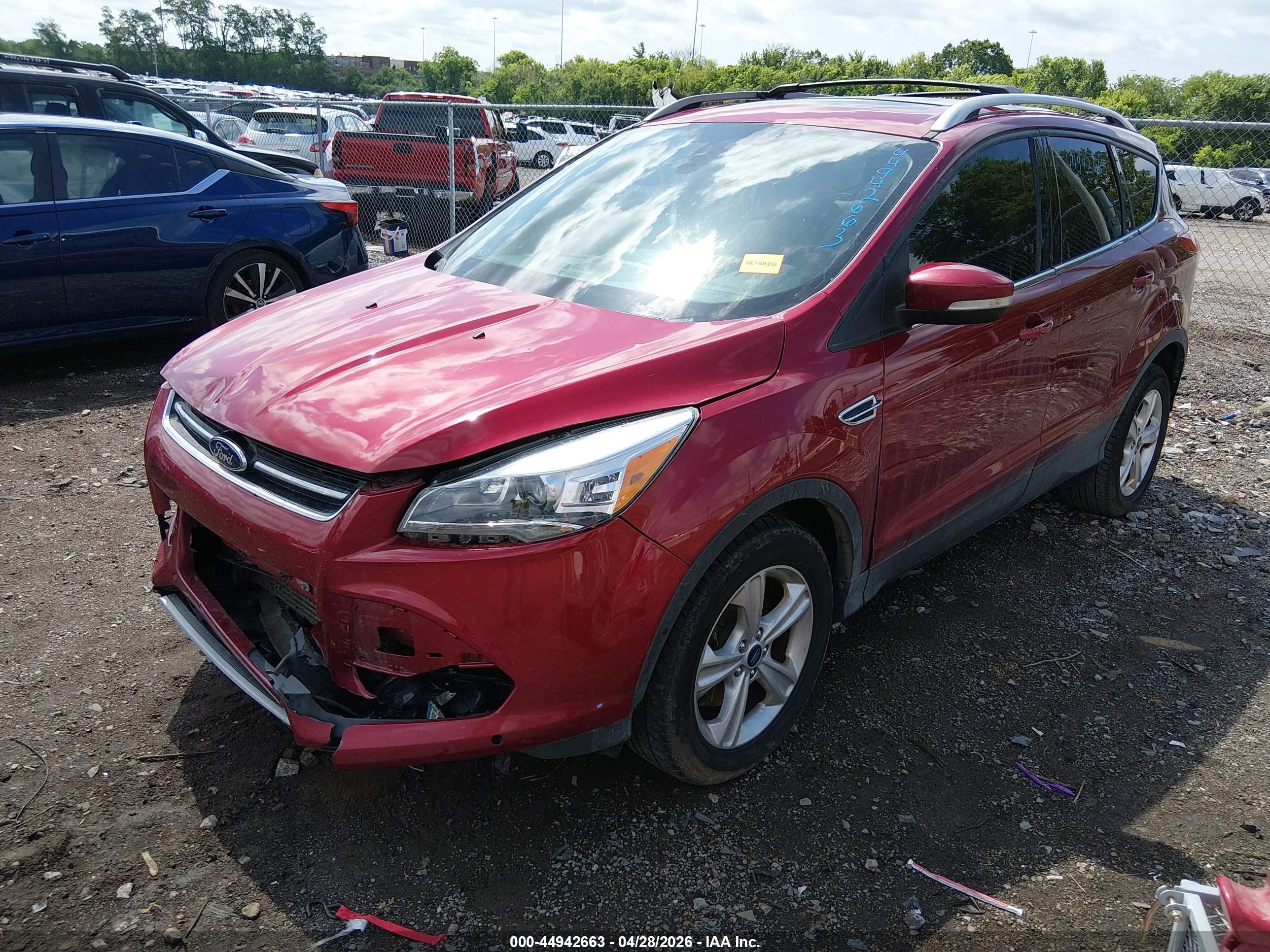 2014 Ford Escape Titanium Burgundy vin: 1FMCU9J91EUA22037