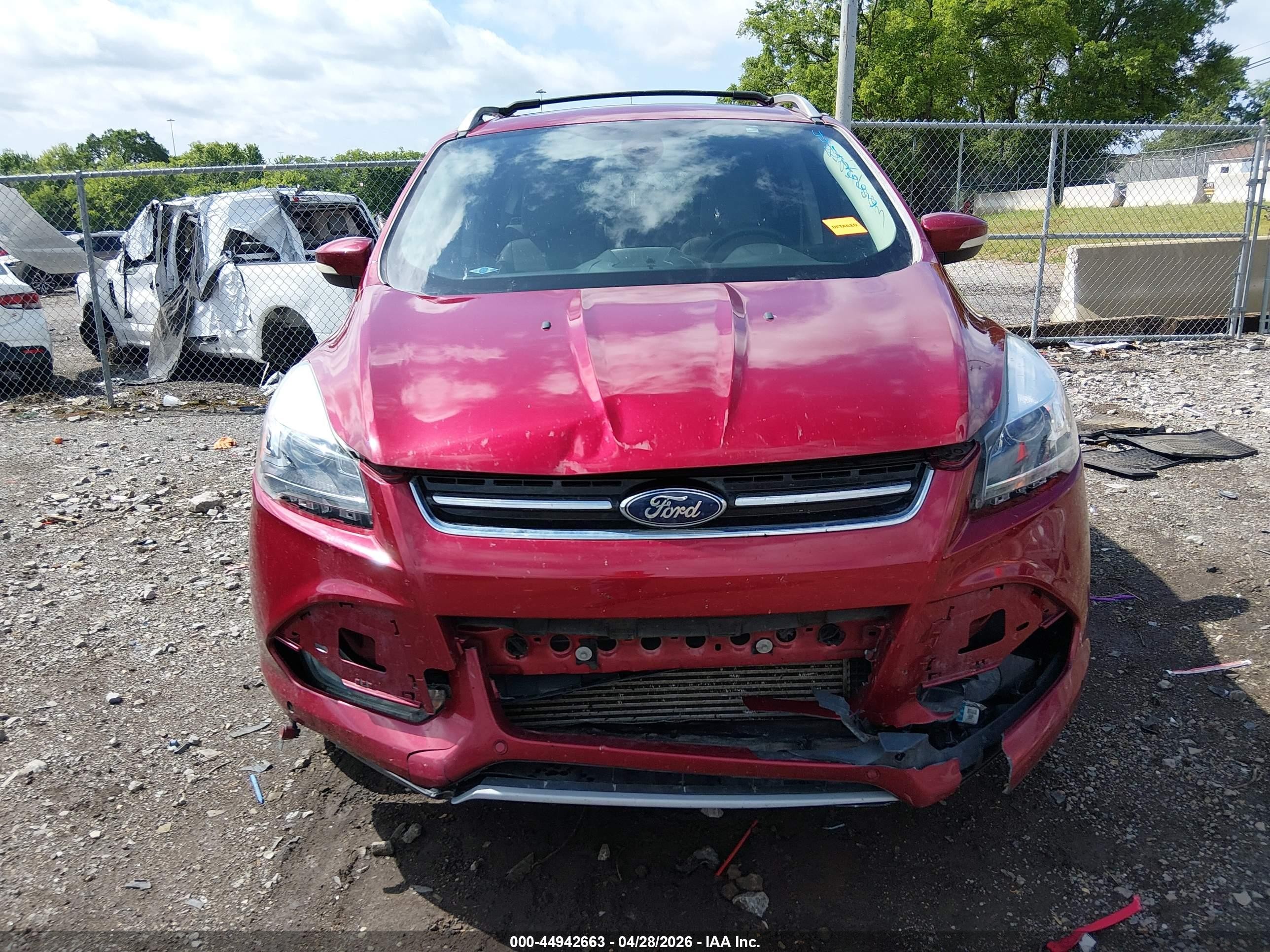 2014 Ford Escape Titanium Burgundy vin: 1FMCU9J91EUA22037