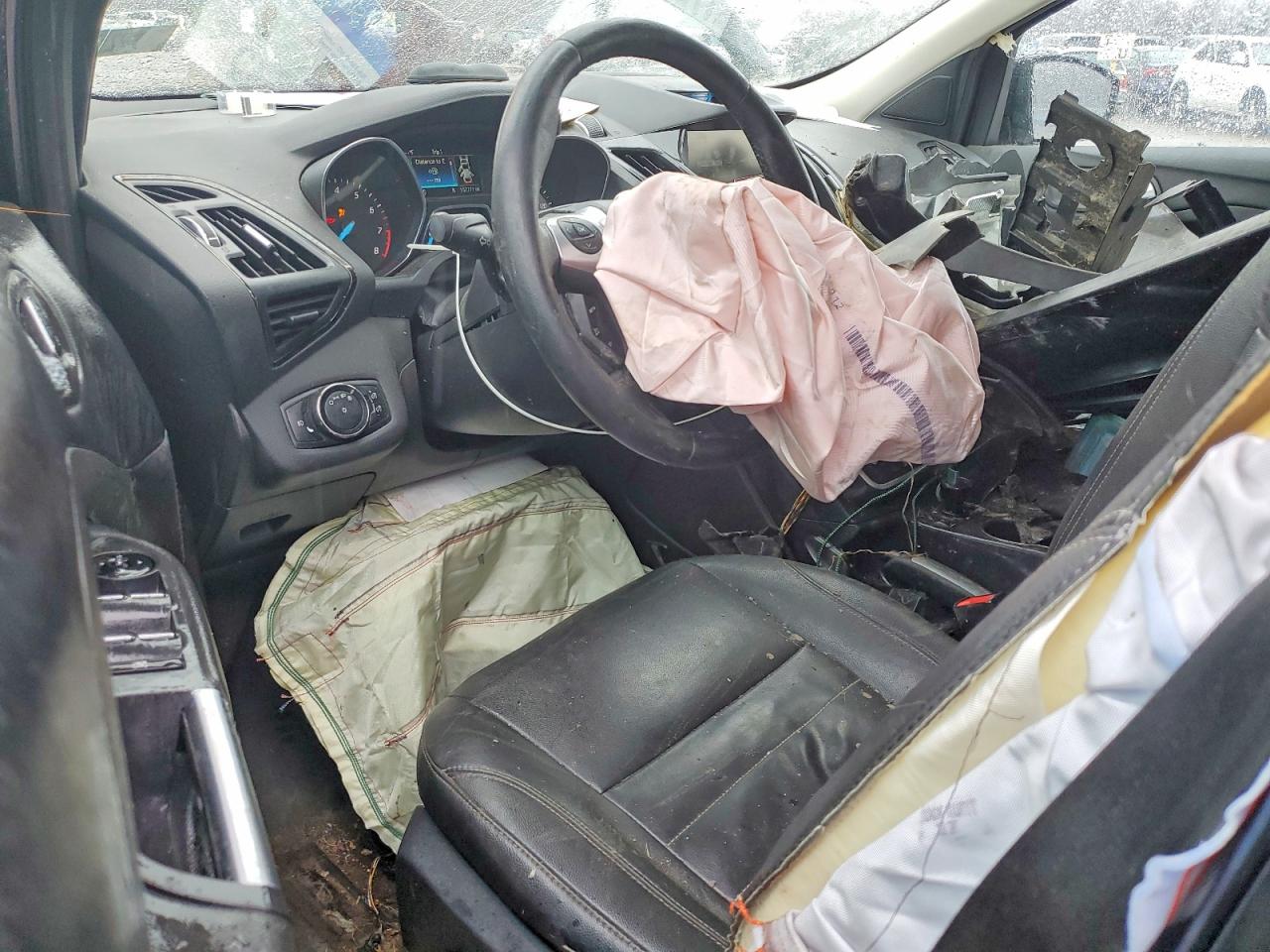 2014 Ford Escape Titanium Black vin: 1FMCU9J91EUA75935