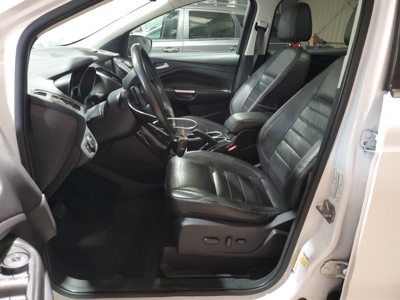2014 Ford Escape Titanium White vin: 1FMCU9J91EUA90788