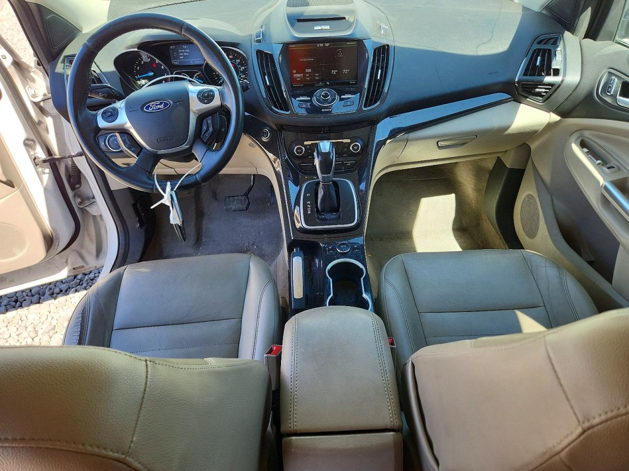 2014 Ford Escape Titanium White vin: 1FMCU9J91EUB34286