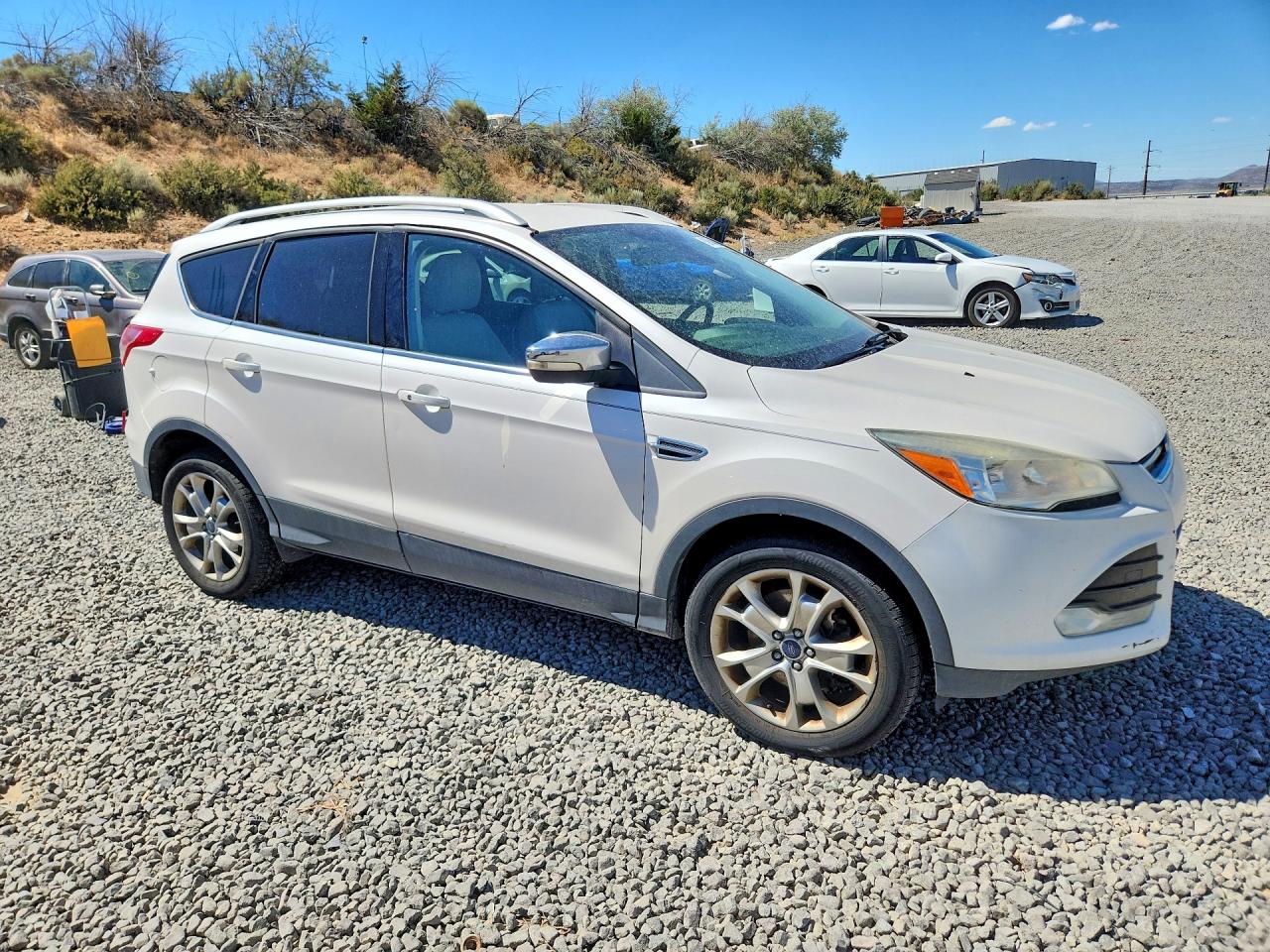 2014 Ford Escape Titanium White vin: 1FMCU9J91EUB34286