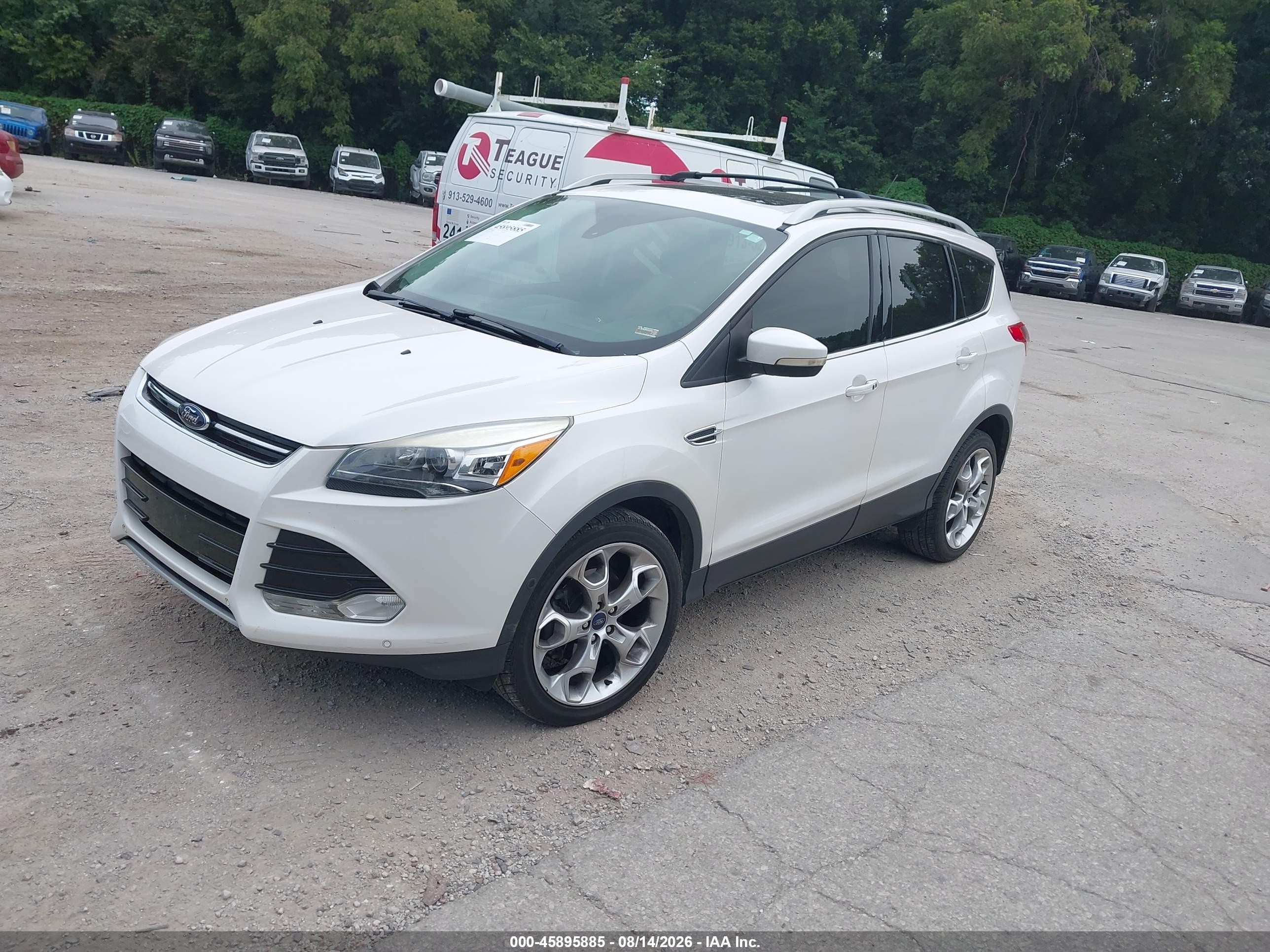 2014 Ford Escape Titanium White vin: 1FMCU9J91EUB98103