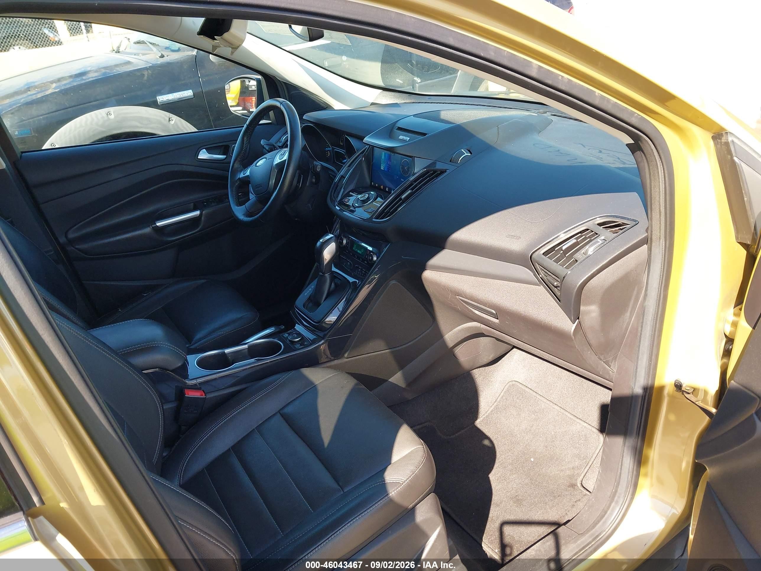 2014 Ford Escape Titanium Gold vin: 1FMCU9J91EUB99655