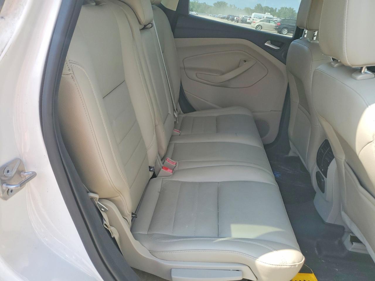 2014 Ford Escape Titanium White vin: 1FMCU9J91EUC37174