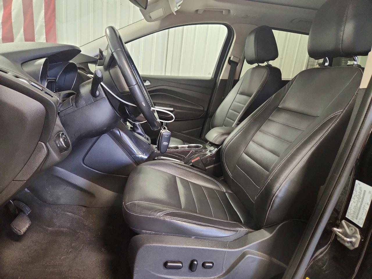 2014 Ford Escape Titanium Black vin: 1FMCU9J91EUD93165