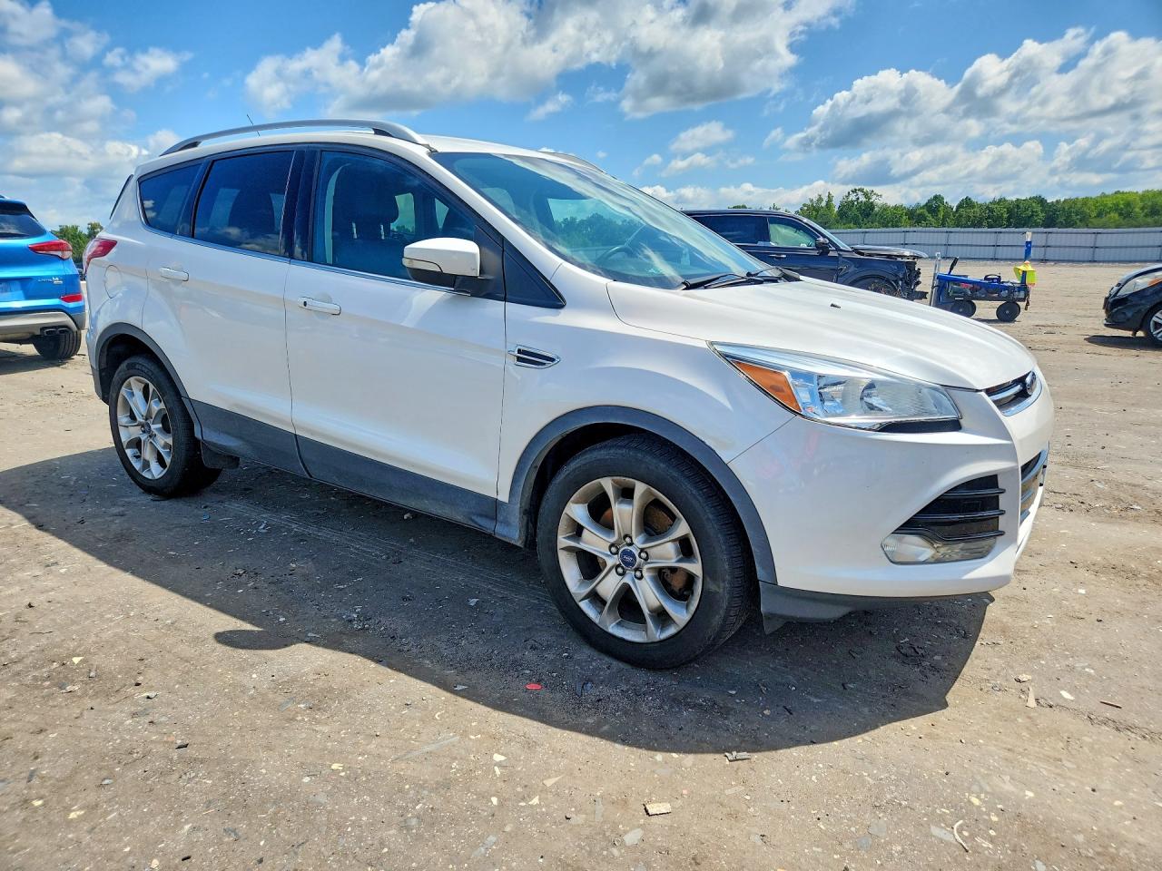 2014 Ford Escape Titanium White vin: 1FMCU9J91EUE31803