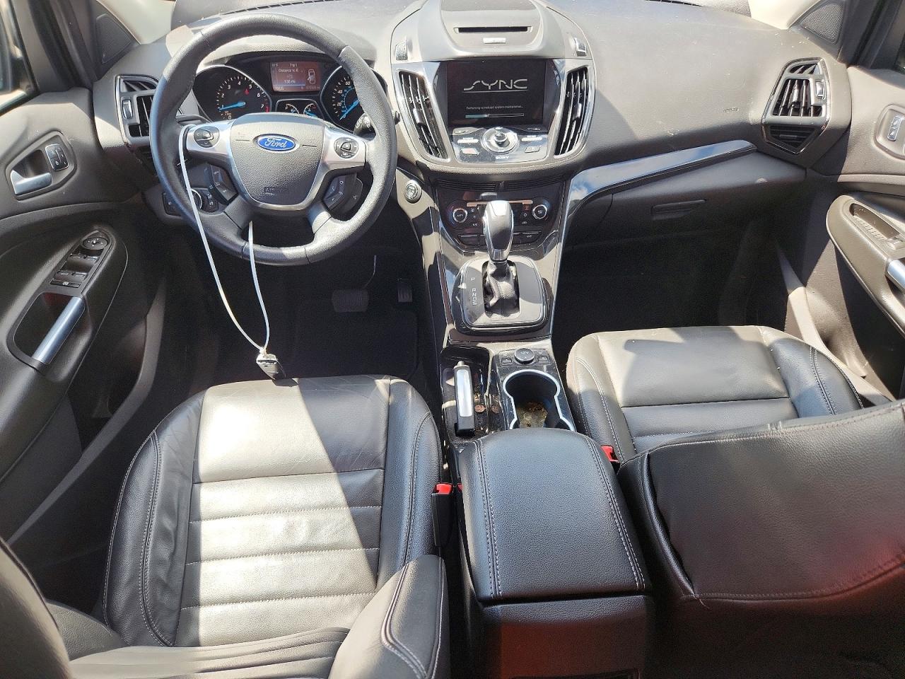 2014 Ford Escape Titanium White vin: 1FMCU9J91EUE31803