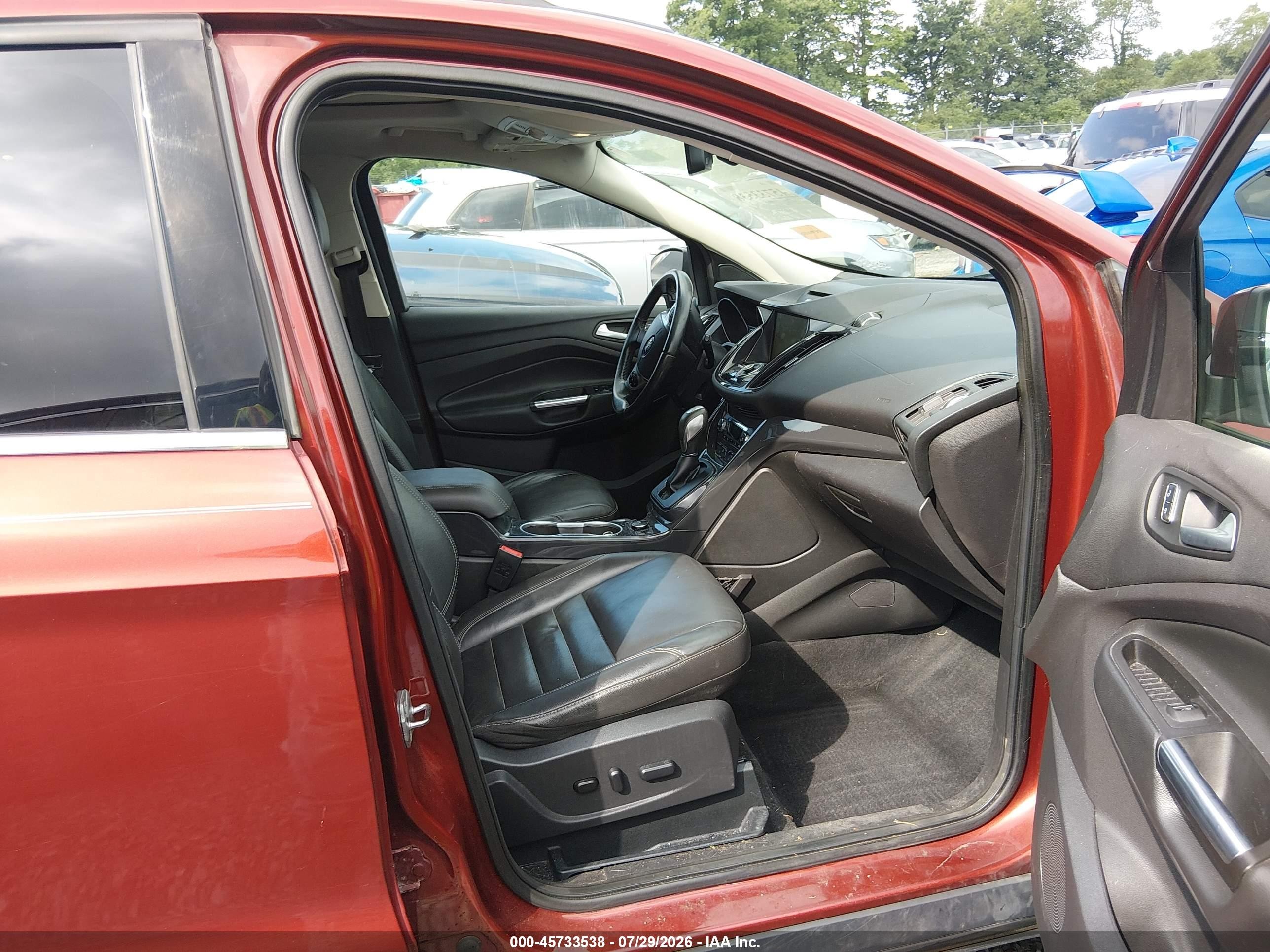 2015 Ford Escape Titanium Красный vin: 1FMCU9J91FUB17943