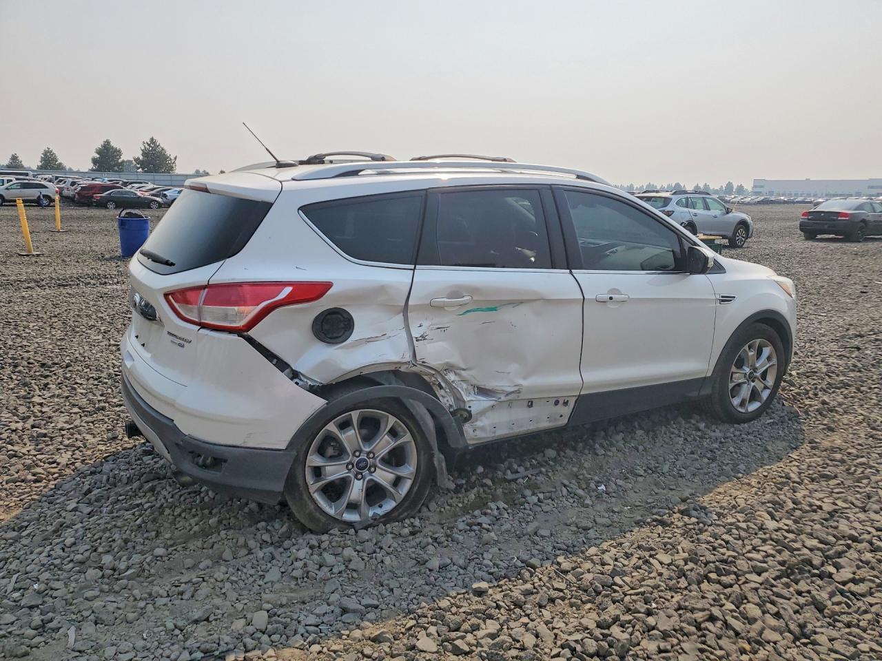 2015 Ford Escape Titanium White vin: 1FMCU9J91FUB50084