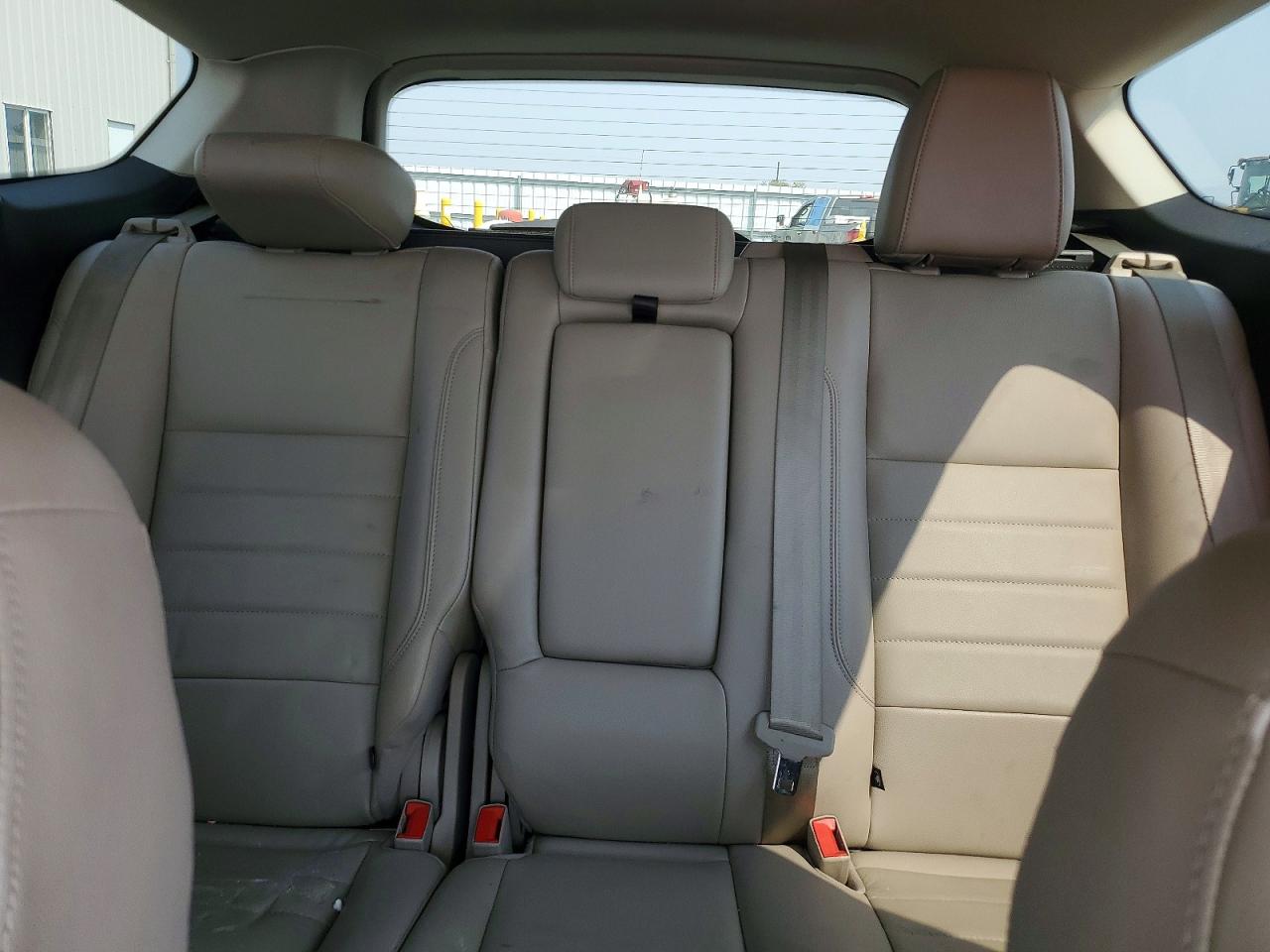 2015 Ford Escape Titanium White vin: 1FMCU9J91FUB50084
