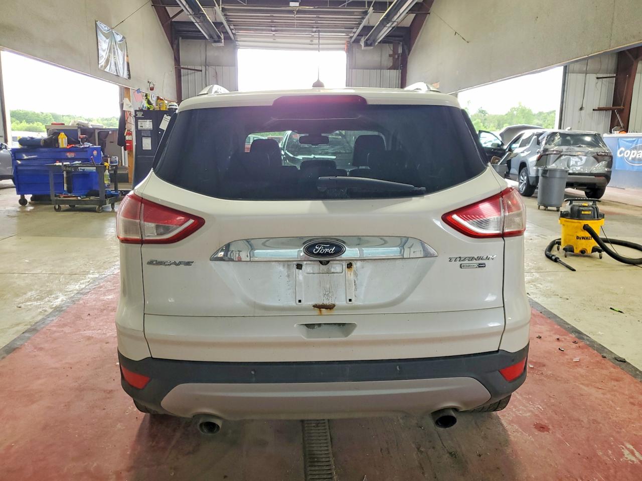 2015 Ford Escape Titanium White vin: 1FMCU9J91FUB53812