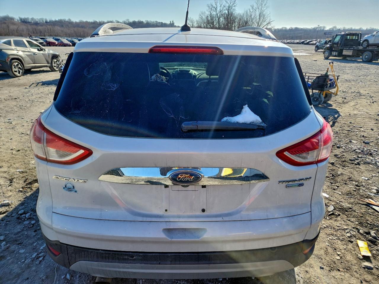 2015 Ford Escape Titanium White vin: 1FMCU9J91FUC40884