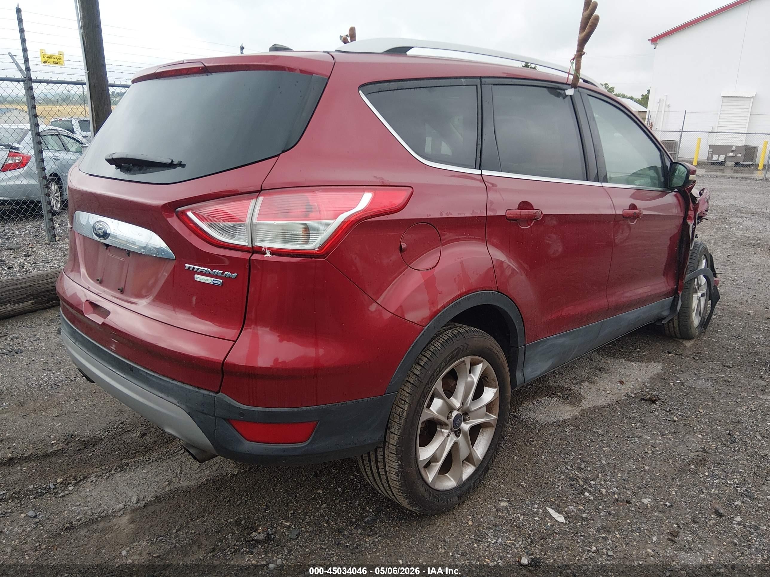 2015 Ford Escape Titanium Красный vin: 1FMCU9J91FUC54820