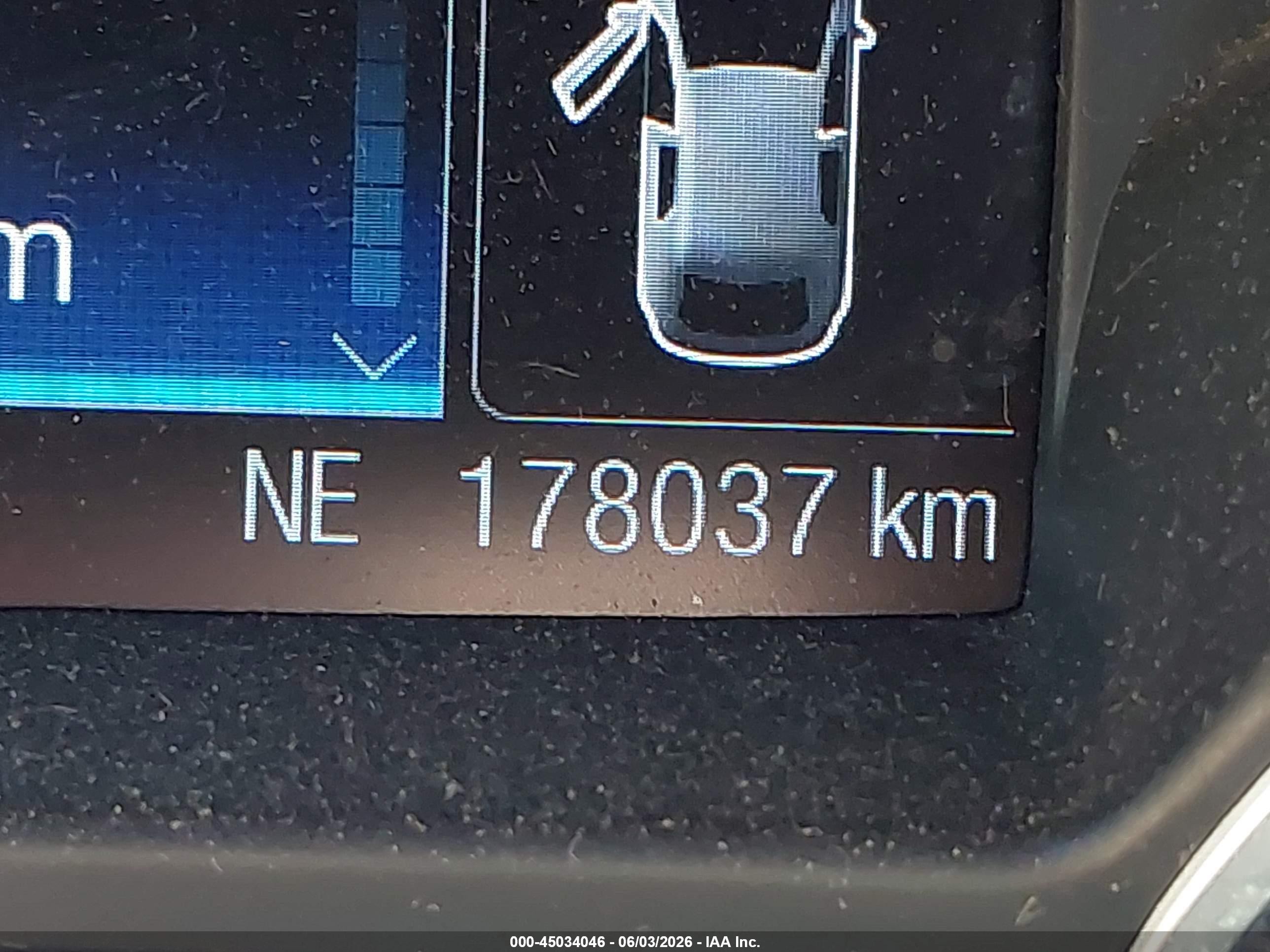 2015 Ford Escape Titanium Красный vin: 1FMCU9J91FUC54820