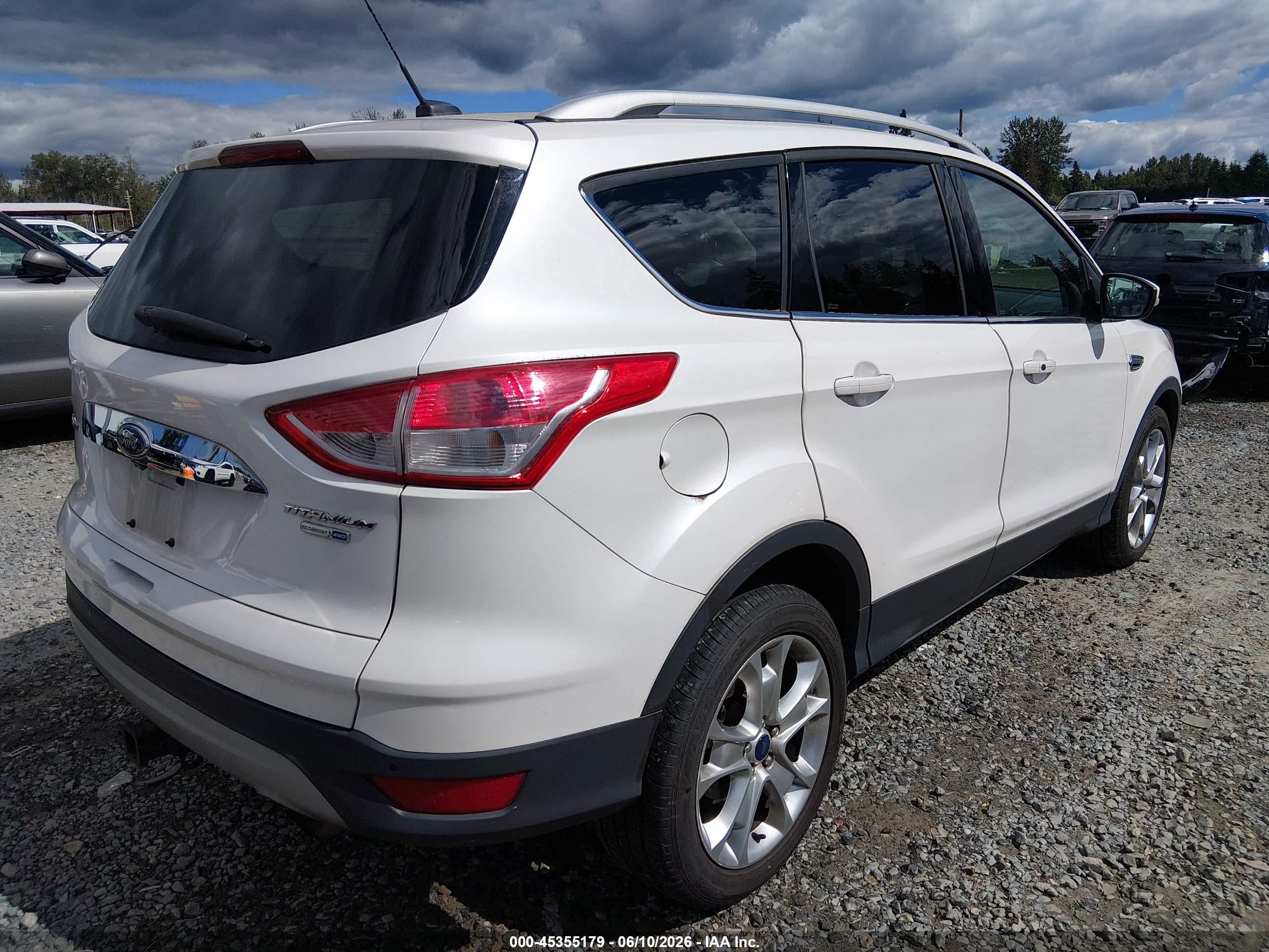2015 Ford Escape Titanium White vin: 1FMCU9J91FUC64506
