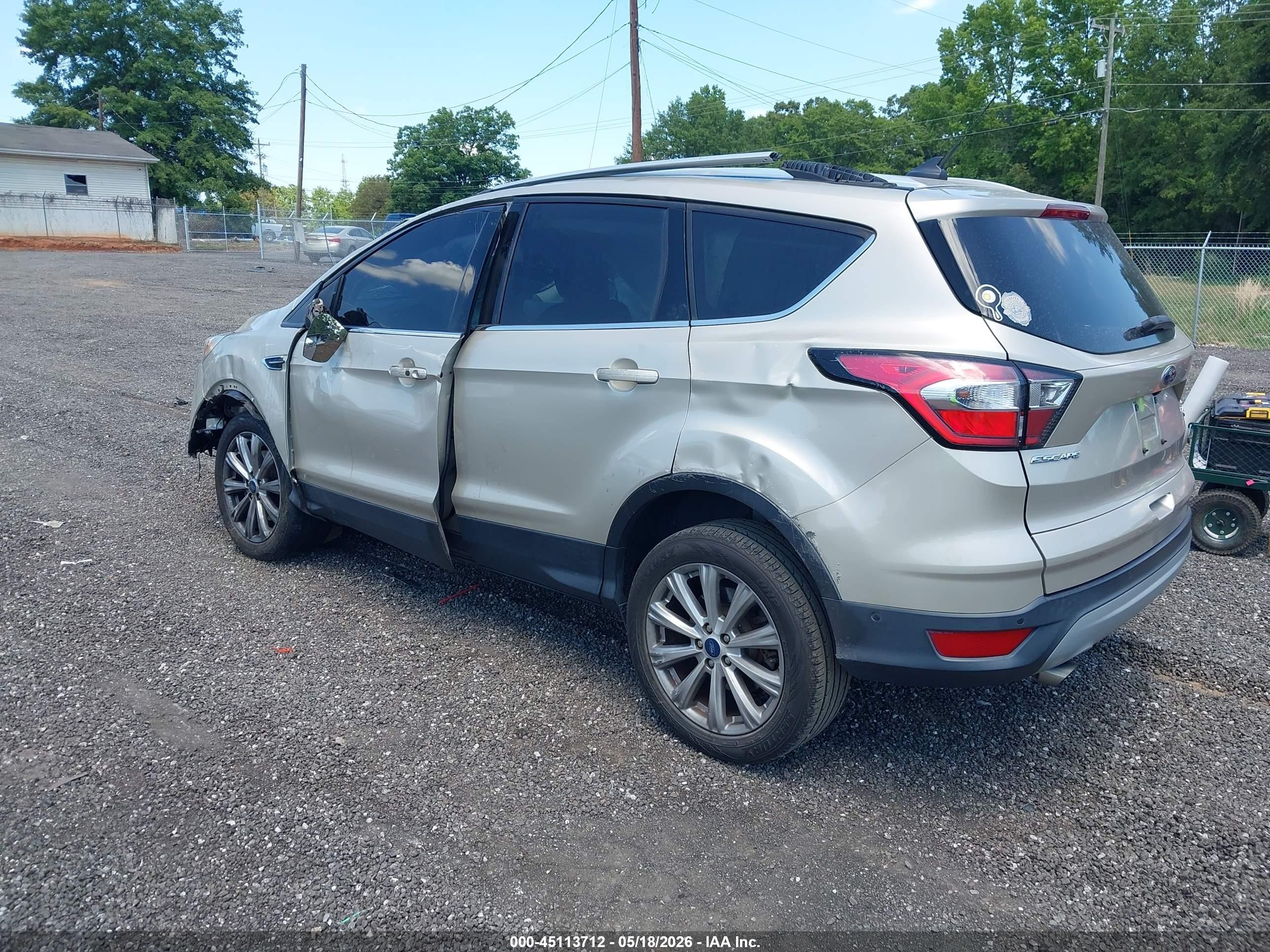 2018 Ford Escape Titanium Beige vin: 1FMCU9J91JUD62055