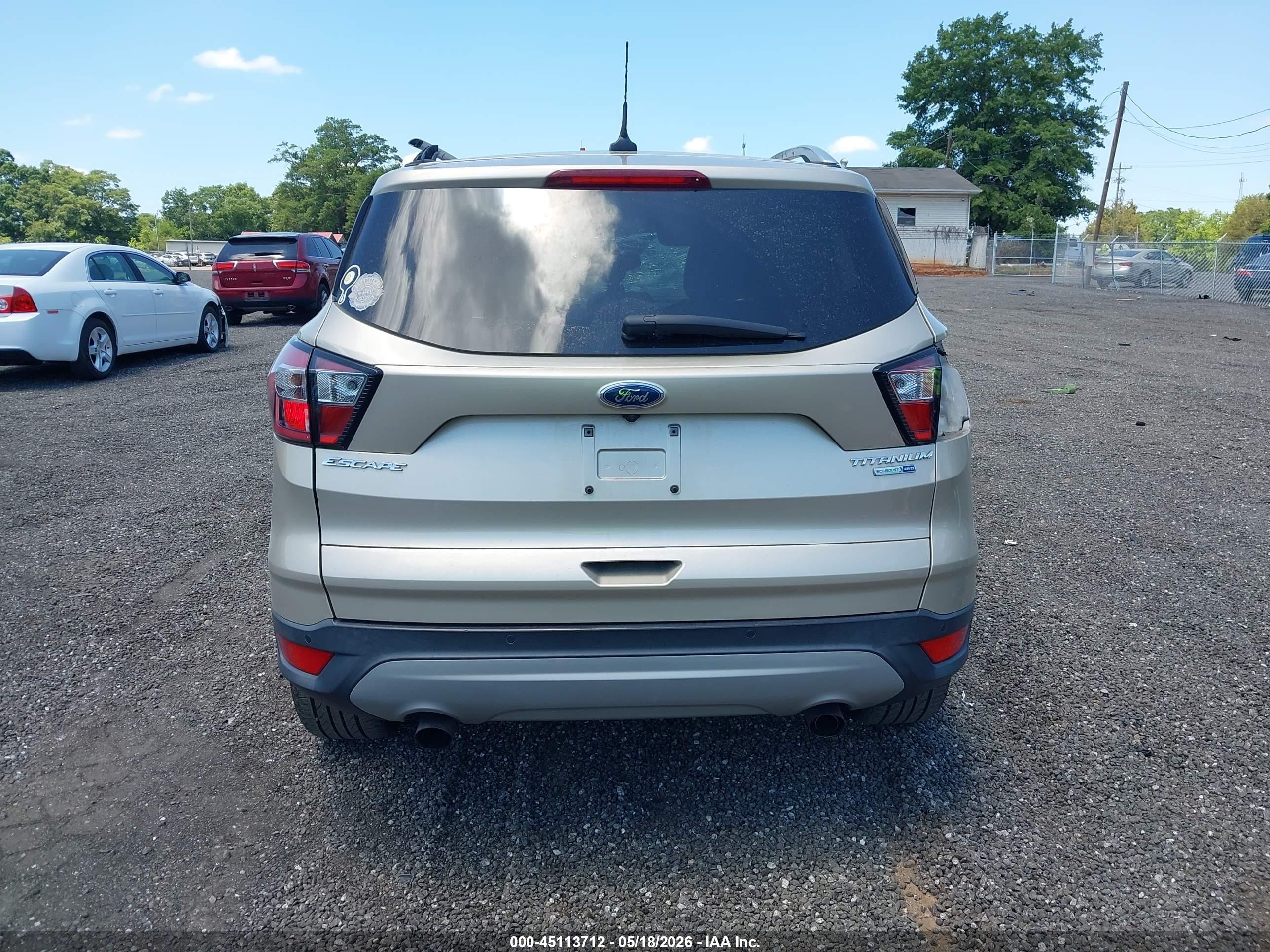 2018 Ford Escape Titanium Beige vin: 1FMCU9J91JUD62055