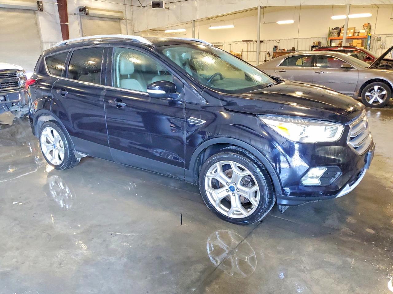 2019 Ford Escape Titanium Black vin: 1FMCU9J91KUC33461
