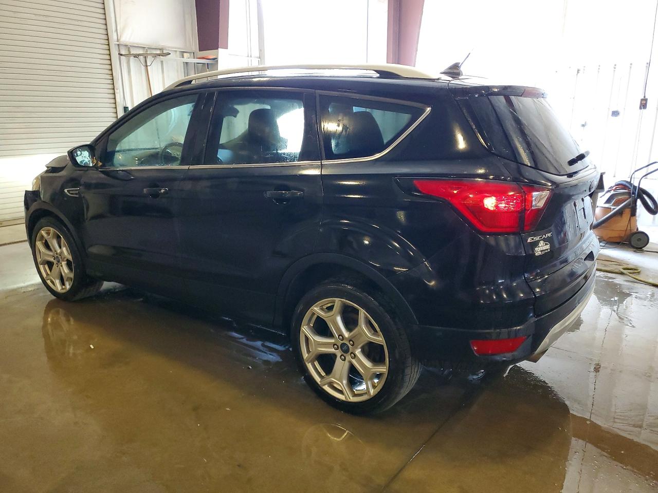 2019 Ford Escape Titanium Black vin: 1FMCU9J91KUC33461