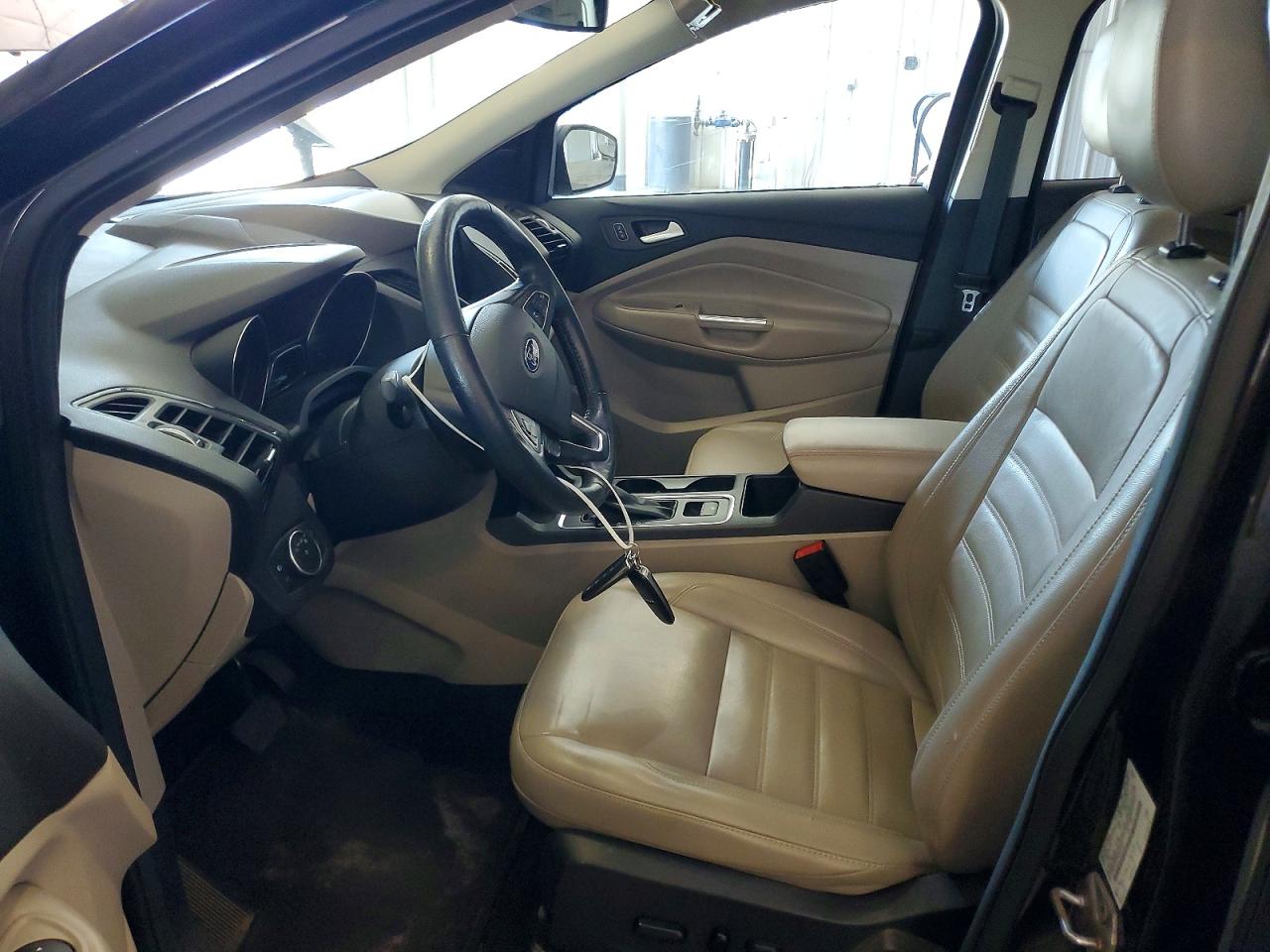 2019 Ford Escape Titanium Black vin: 1FMCU9J91KUC33461