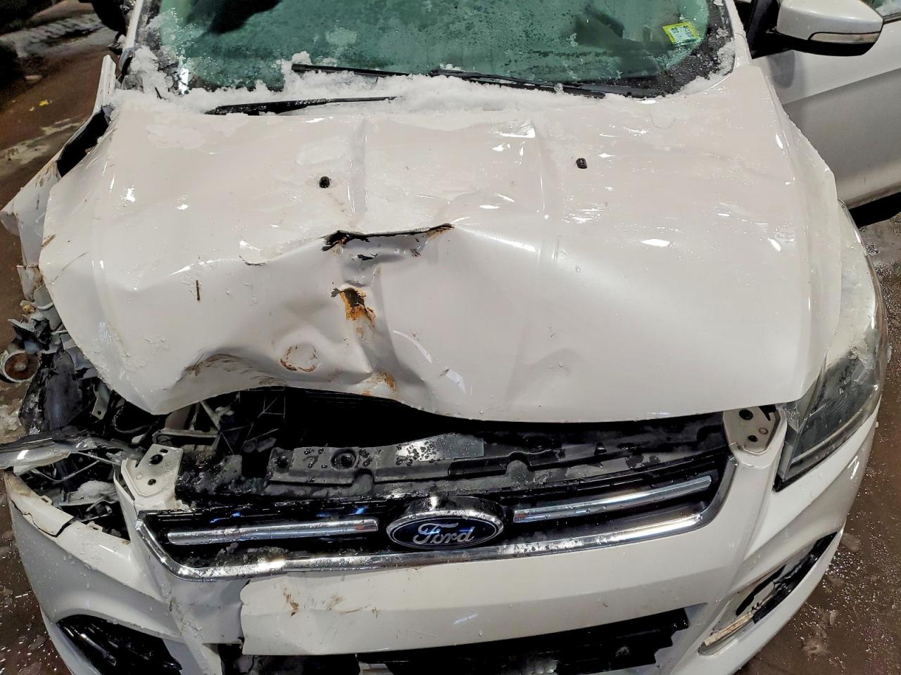 2013 Ford Escape Titanium White vin: 1FMCU9J92DUA15922