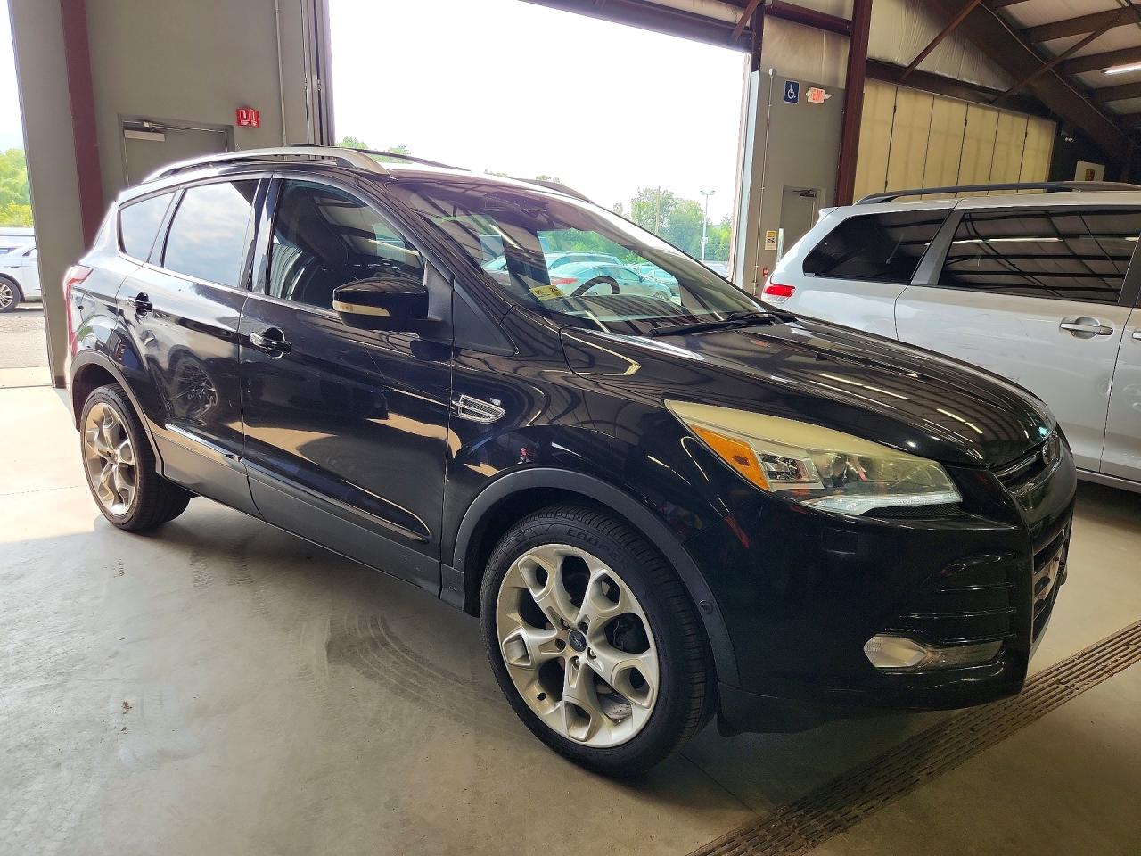 2013 Ford Escape Titanium Black vin: 1FMCU9J92DUC30104