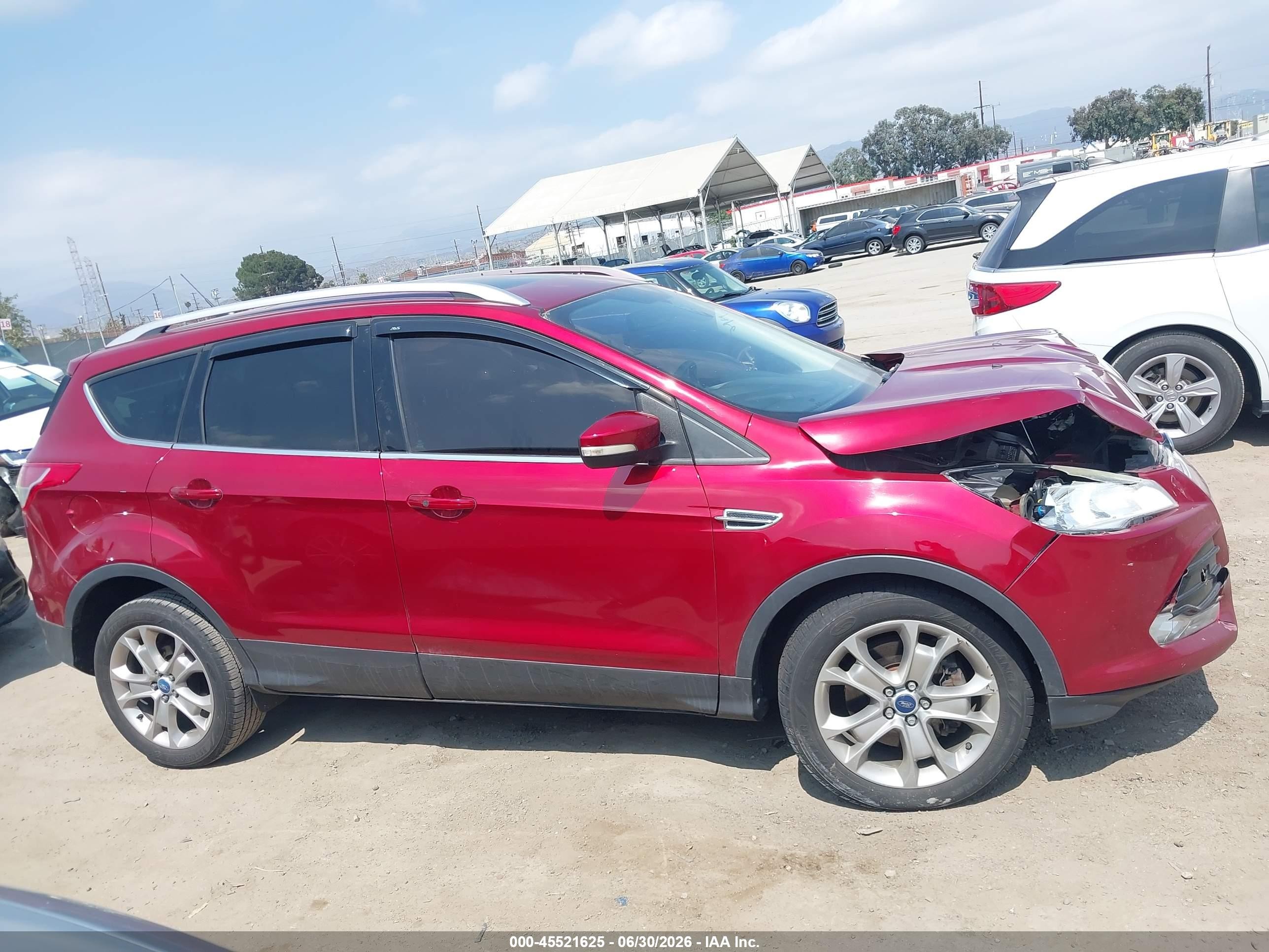 2014 Ford Escape Titanium Burgundy vin: 1FMCU9J92EUA31846