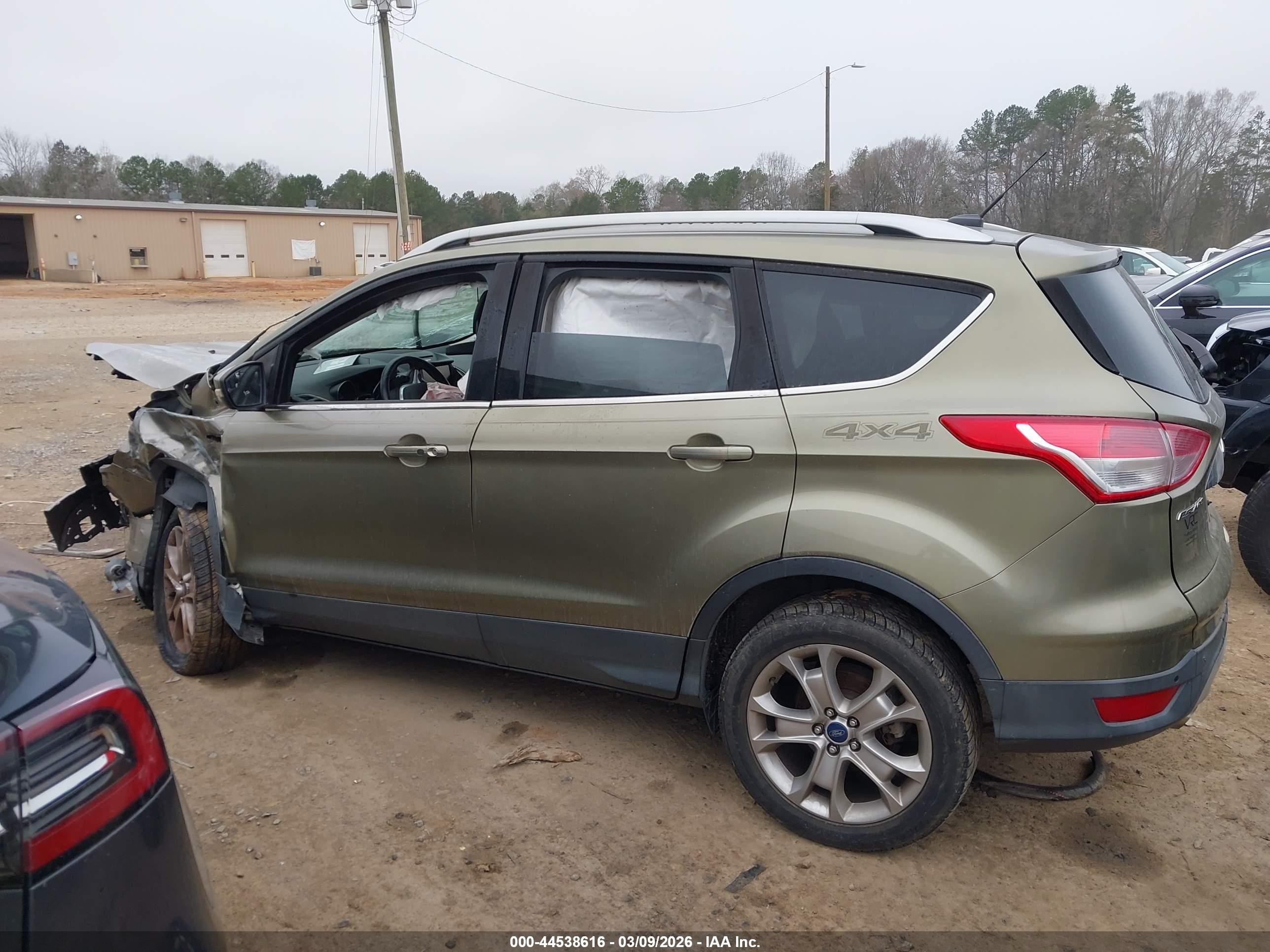 2014 Ford Escape Titanium Beige vin: 1FMCU9J92EUB11602
