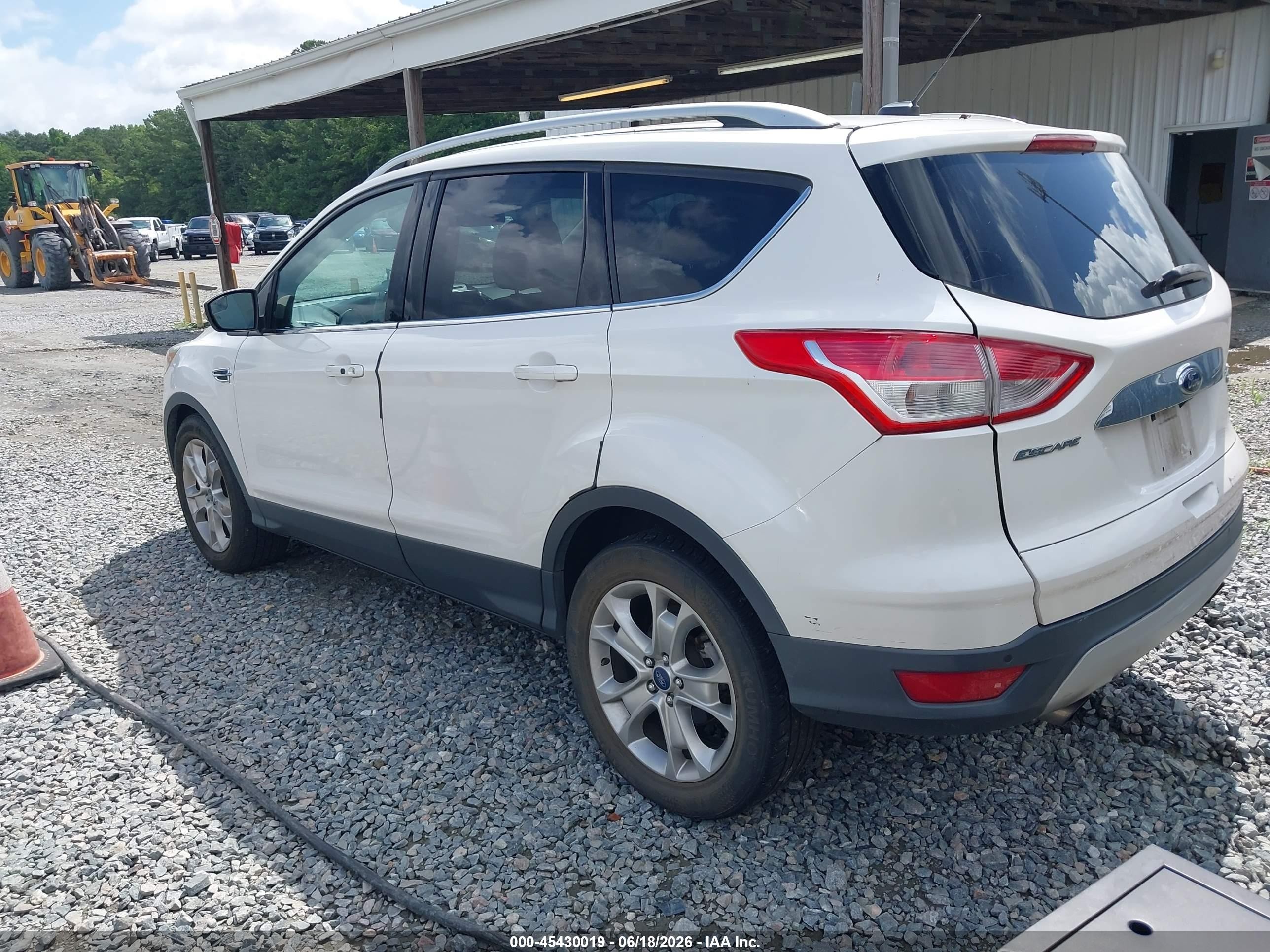 2014 Ford Escape Titanium White vin: 1FMCU9J92EUD26462