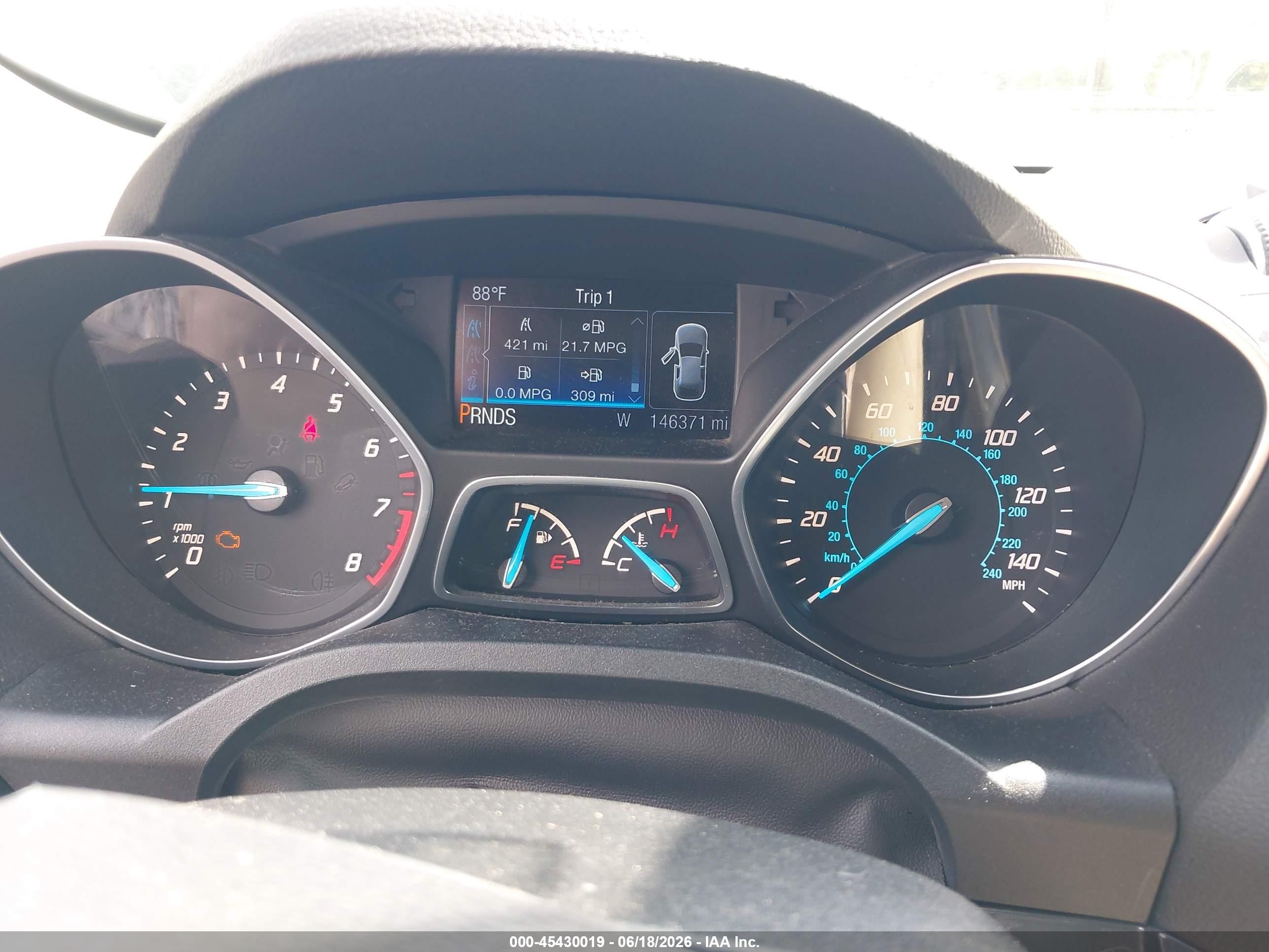 2014 Ford Escape Titanium White vin: 1FMCU9J92EUD26462