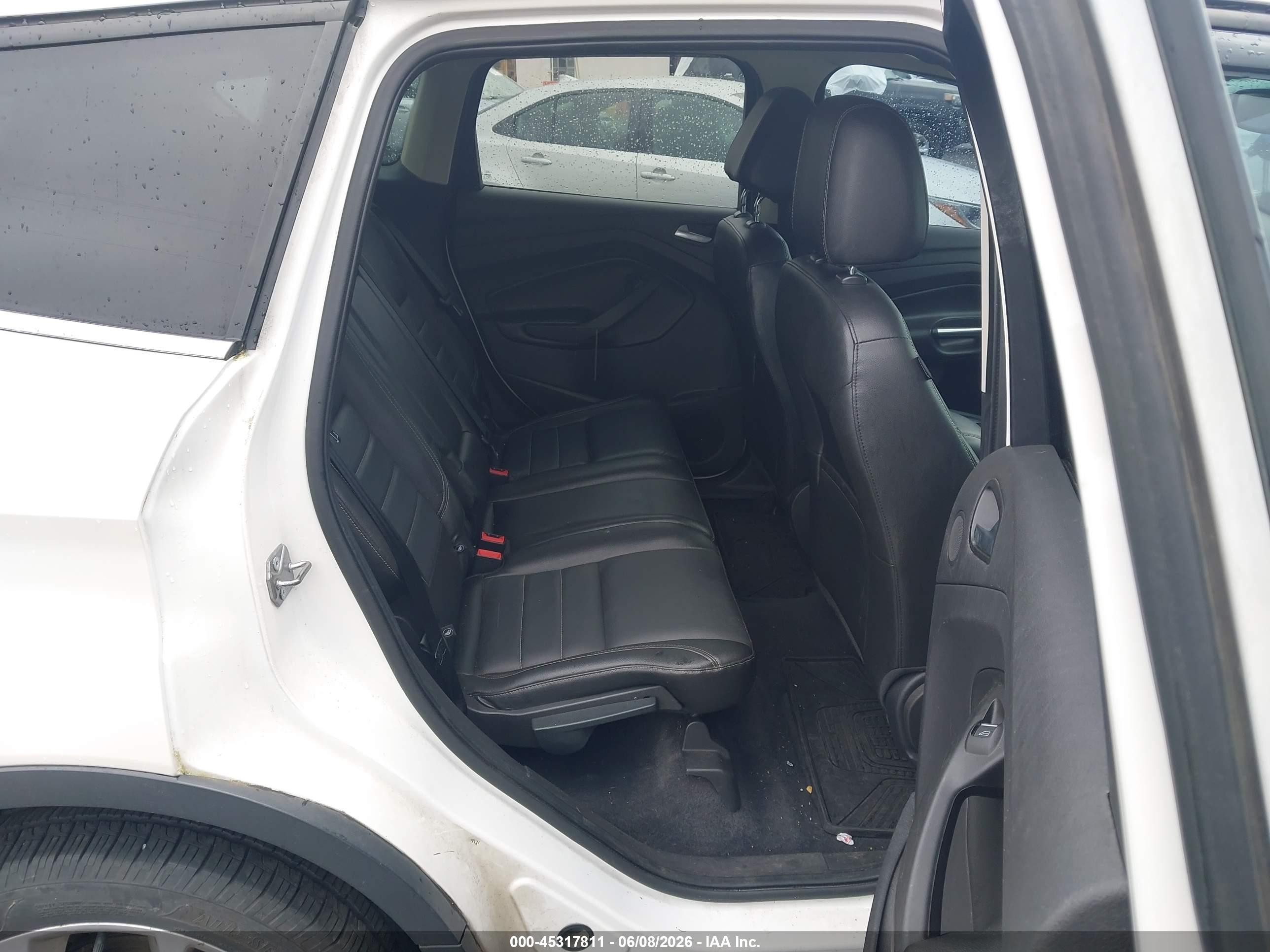 2014 Ford Escape Titanium White vin: 1FMCU9J92EUD43133