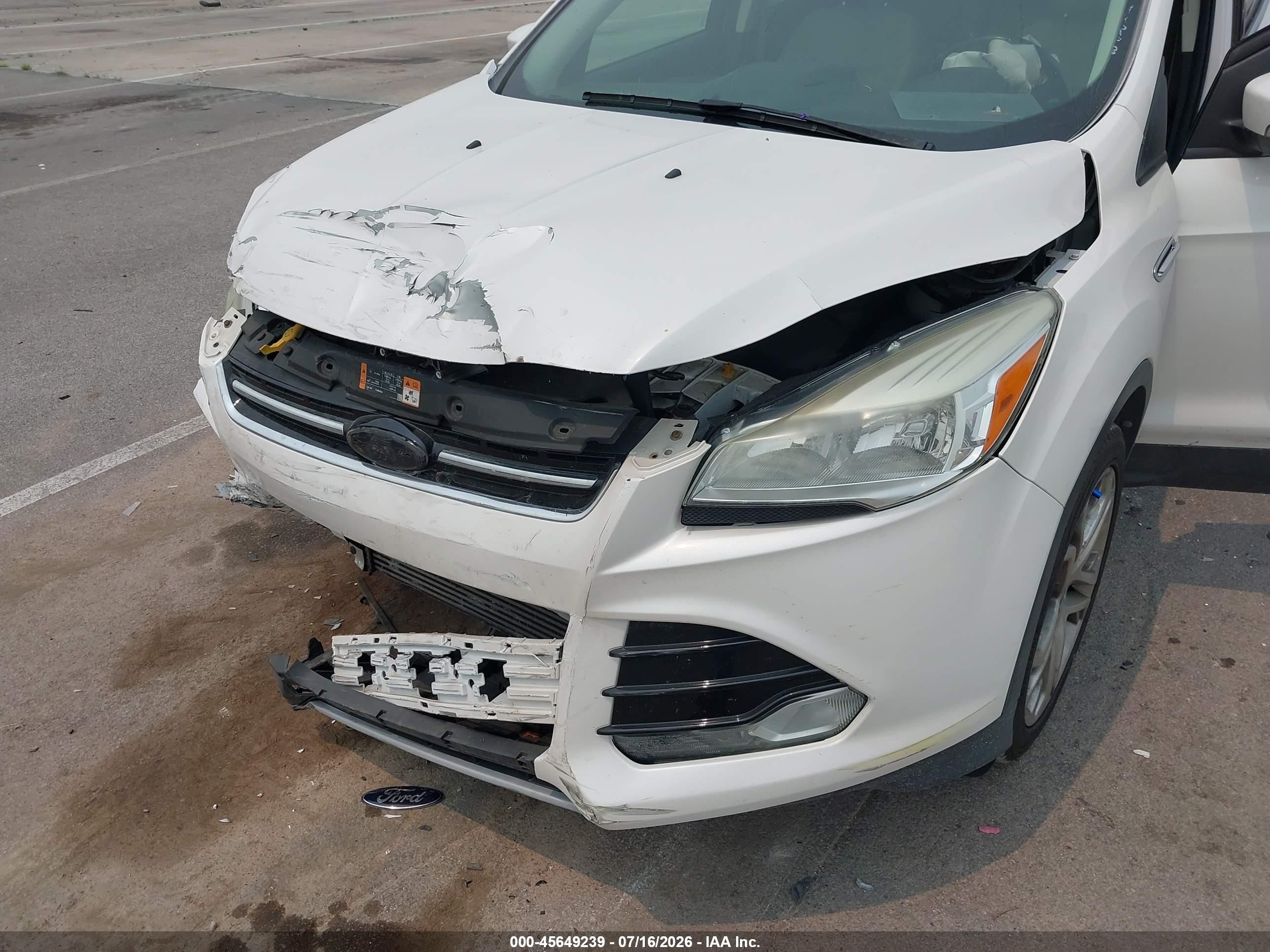 2014 Ford Escape Titanium Белый vin: 1FMCU9J92EUD48316