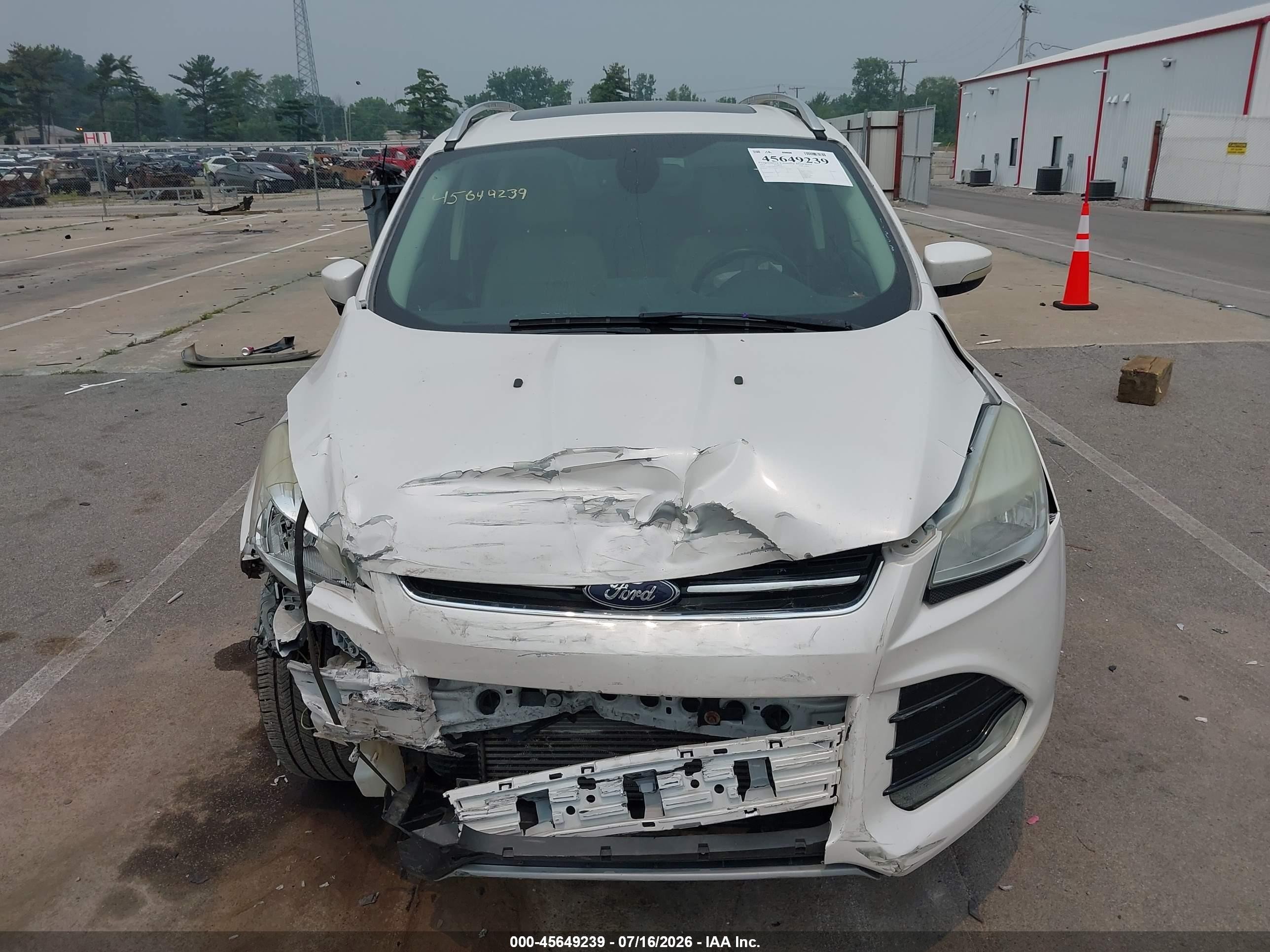 2014 Ford Escape Titanium Белый vin: 1FMCU9J92EUD48316