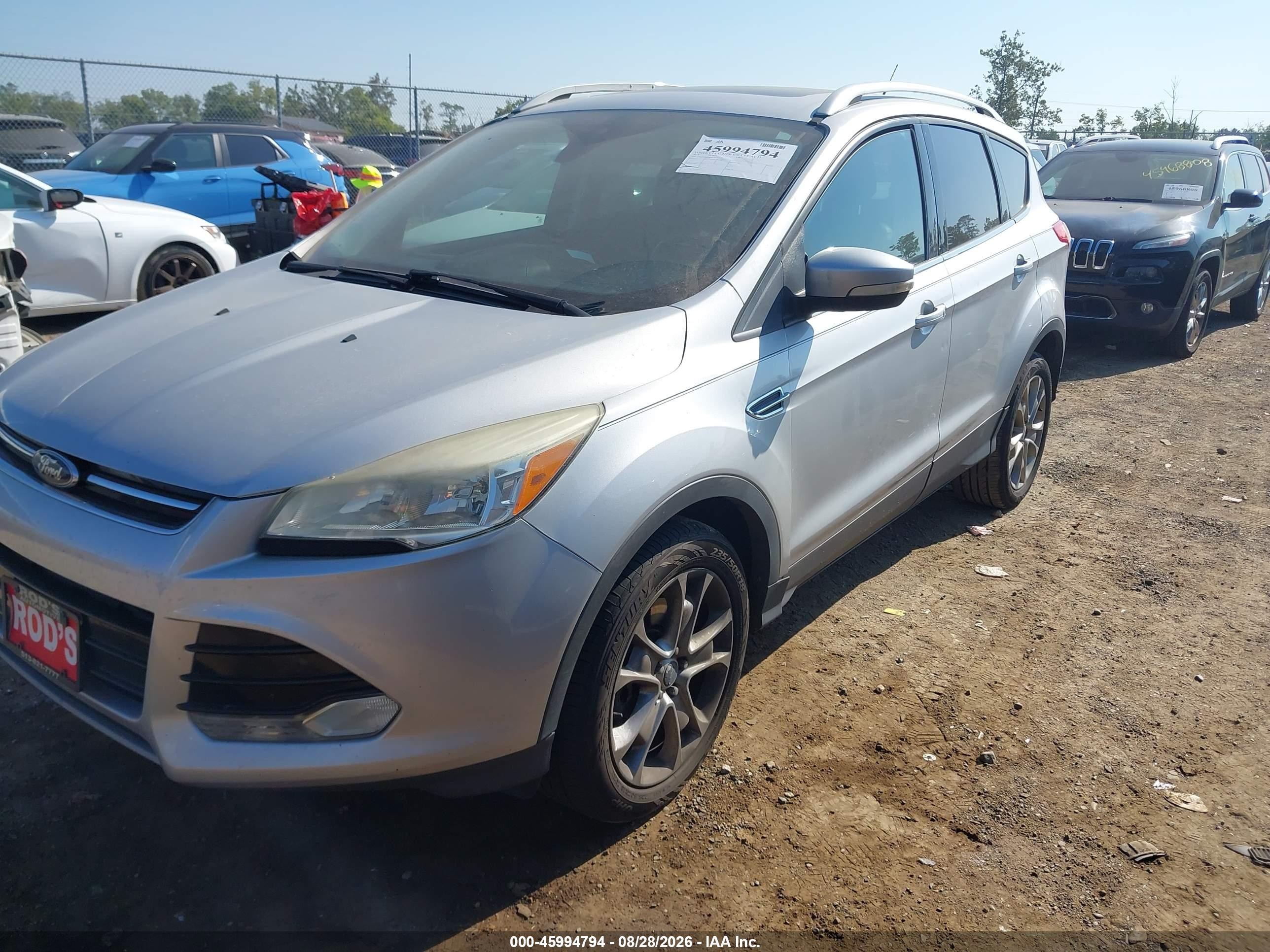 2014 Ford Escape Titanium Silver vin: 1FMCU9J92EUE37657