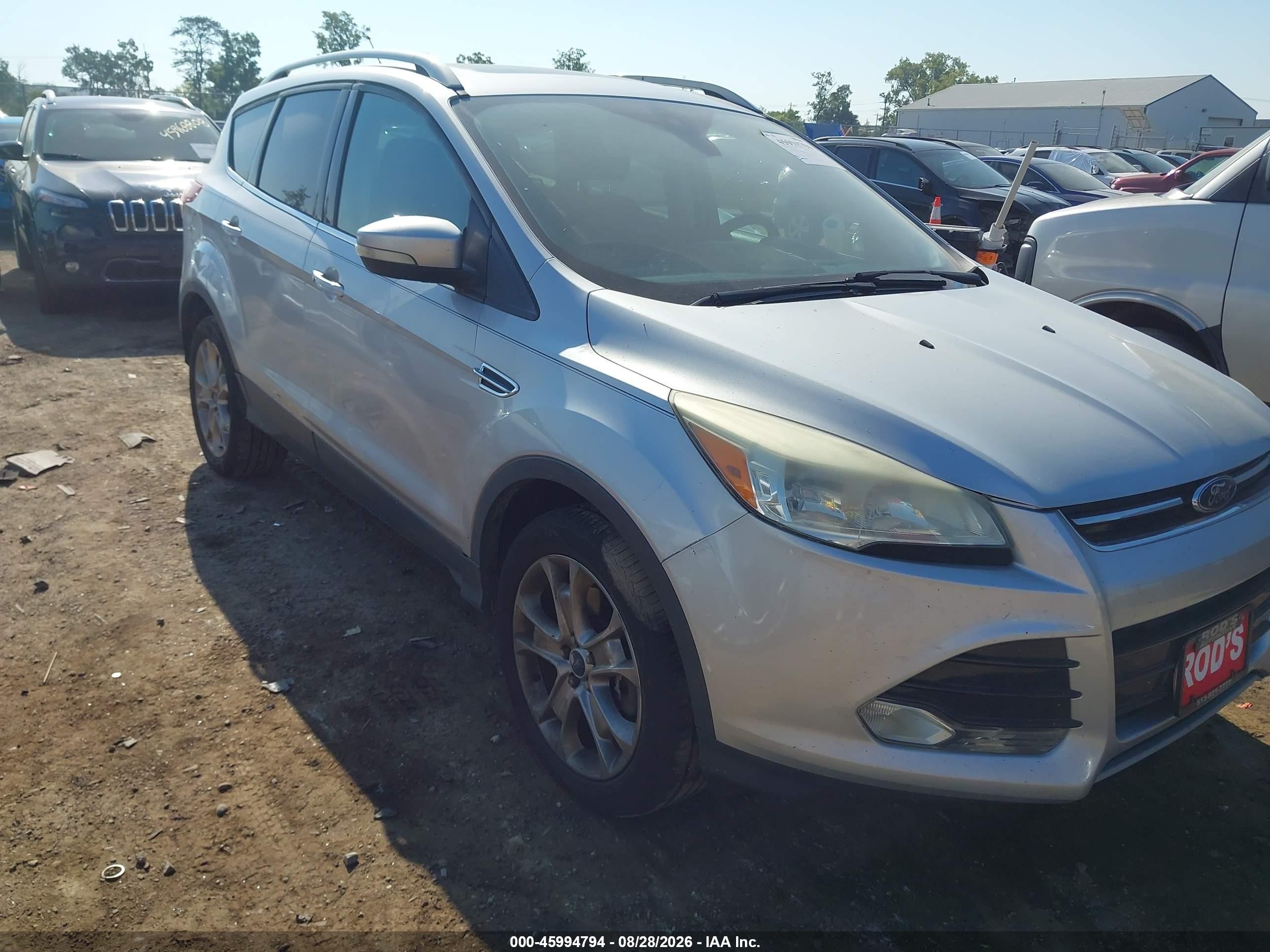 2014 Ford Escape Titanium Silver vin: 1FMCU9J92EUE37657
