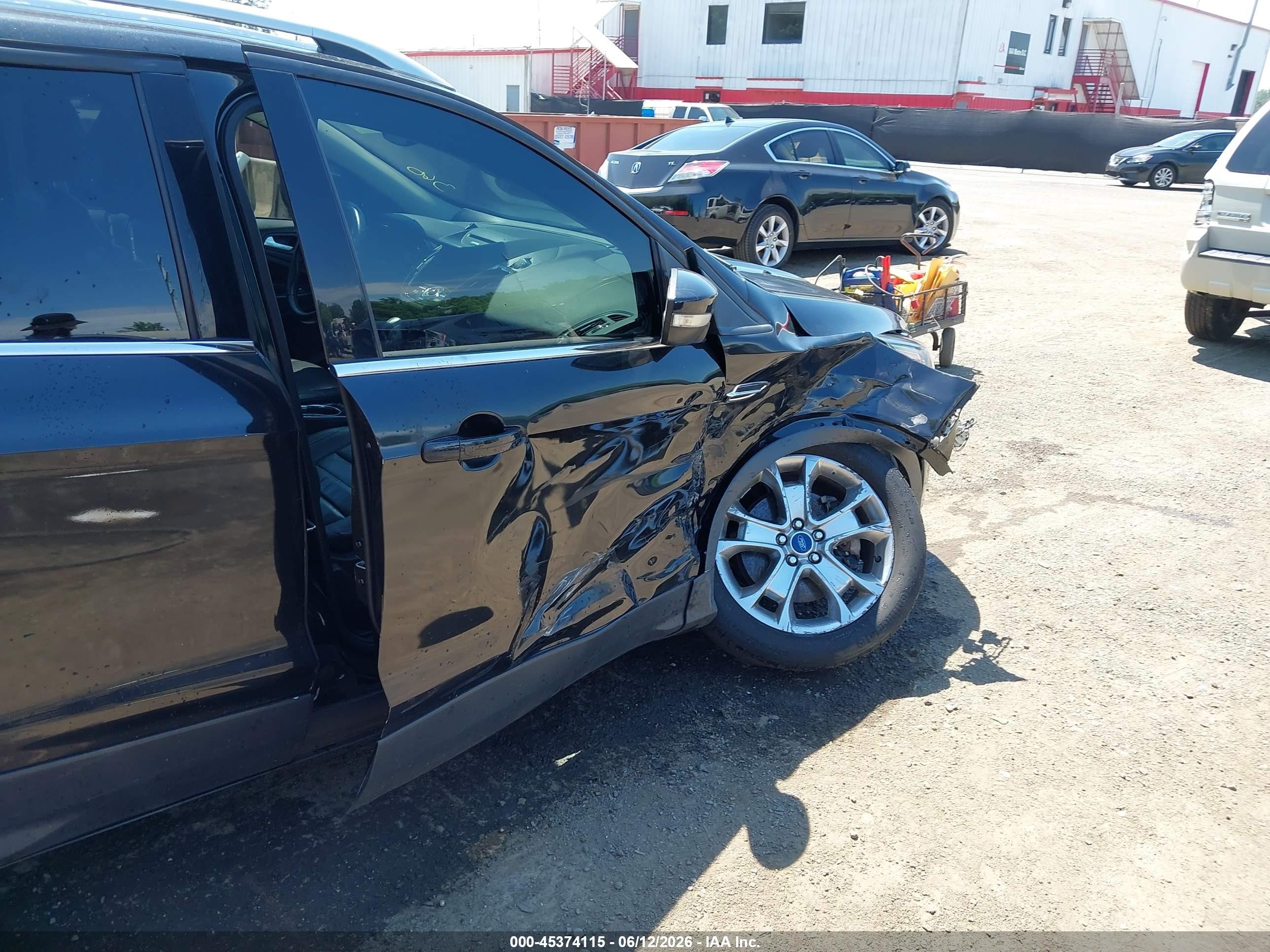 2015 Ford Escape Titanium Black vin: 1FMCU9J92FUB25422