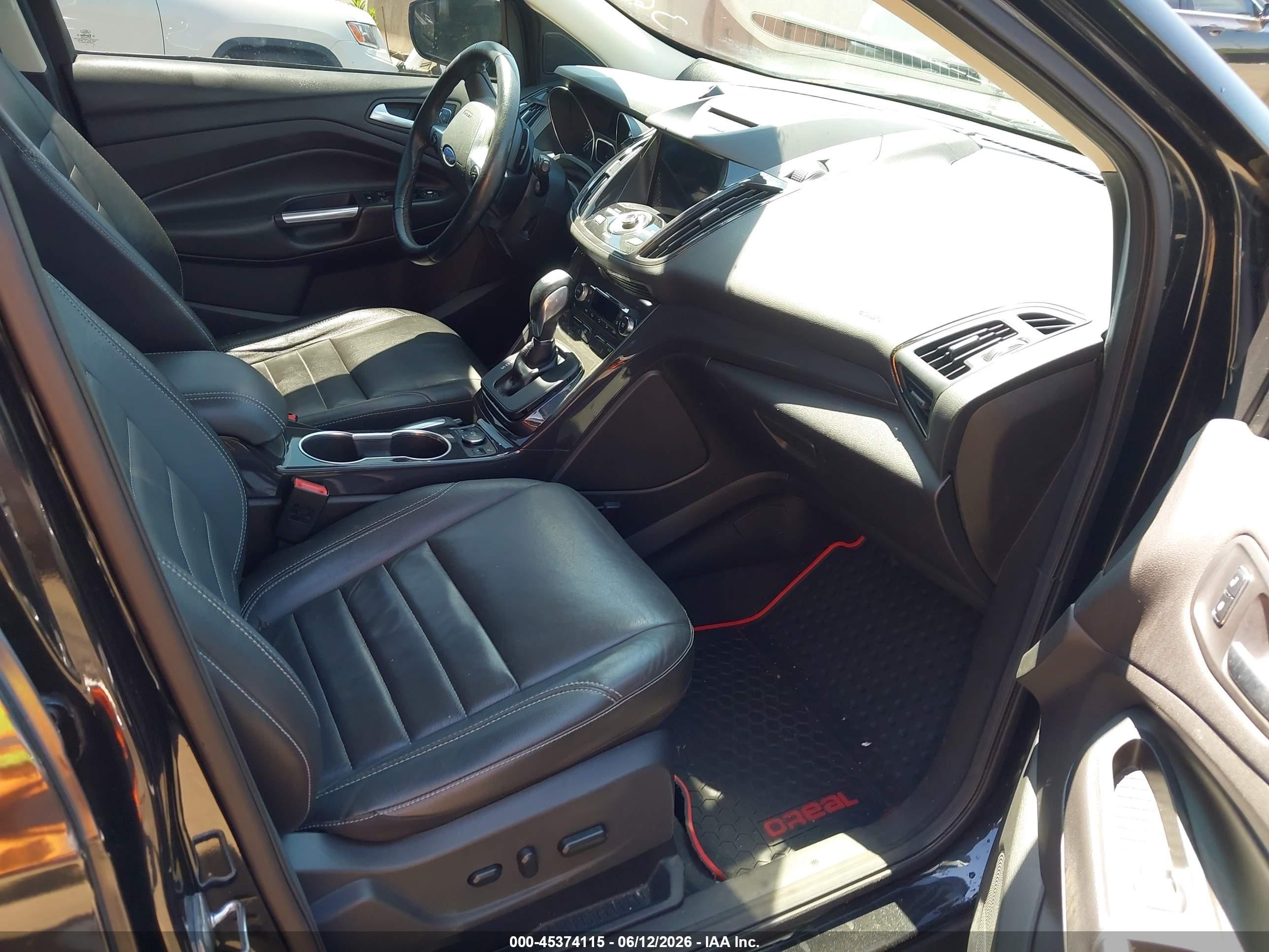2015 Ford Escape Titanium Black vin: 1FMCU9J92FUB25422